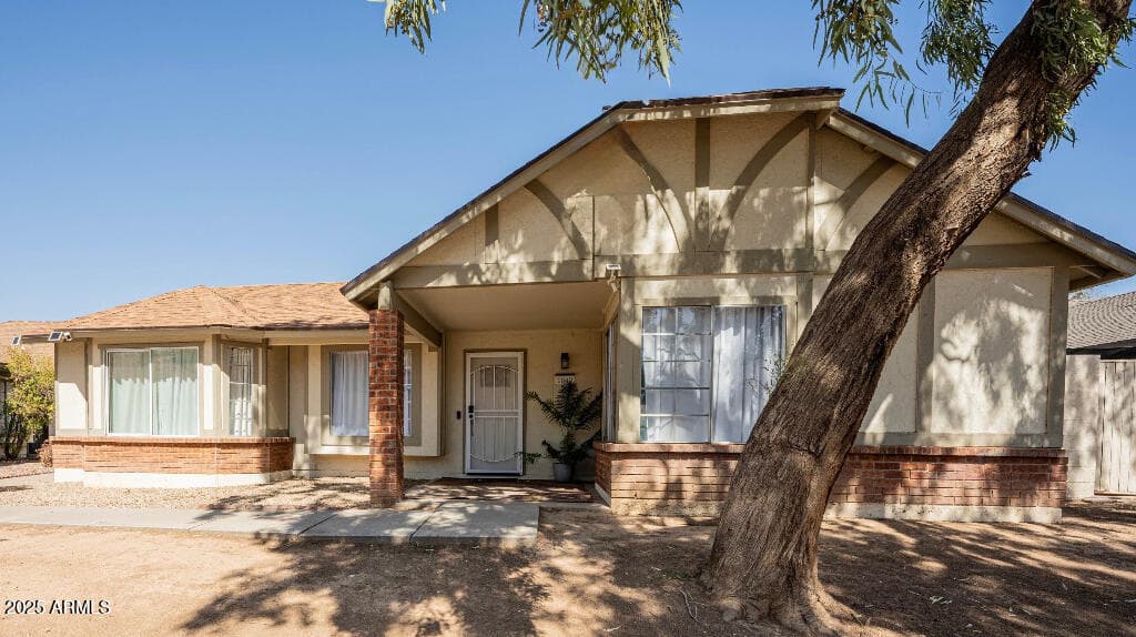 8520 W Palm Ln 1049 — photo 1