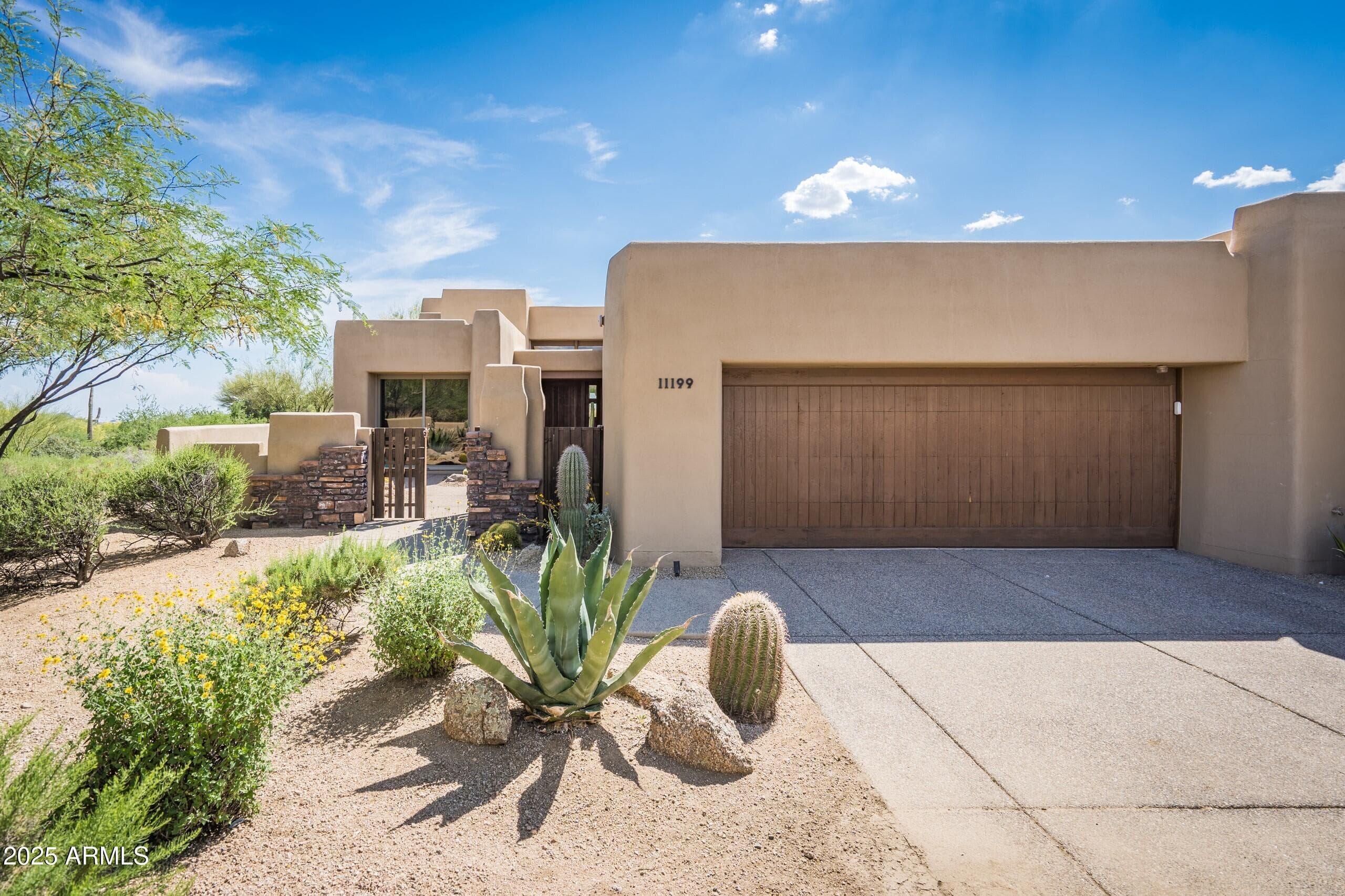 11199 E Prospect Point Dr — photo 1