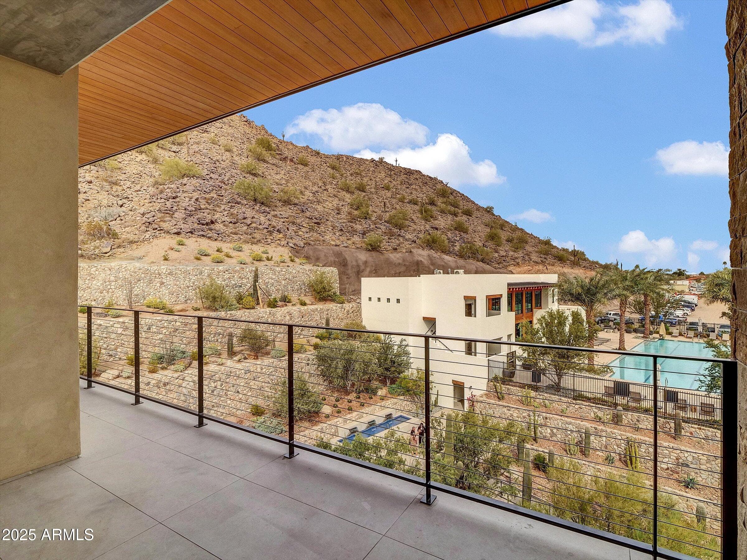 5000 N Camelback Ridge Dr 409 — photo 2
