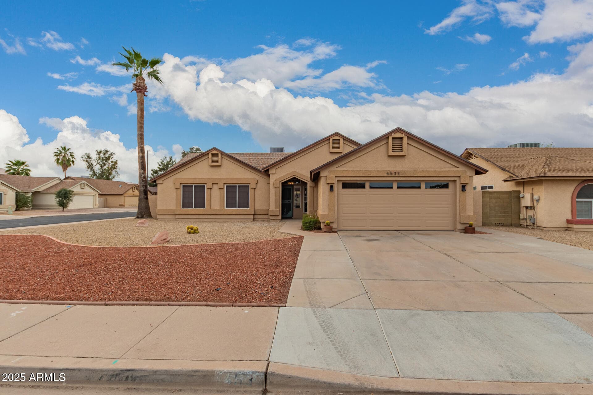 4537 E Towne Ln — photo 1