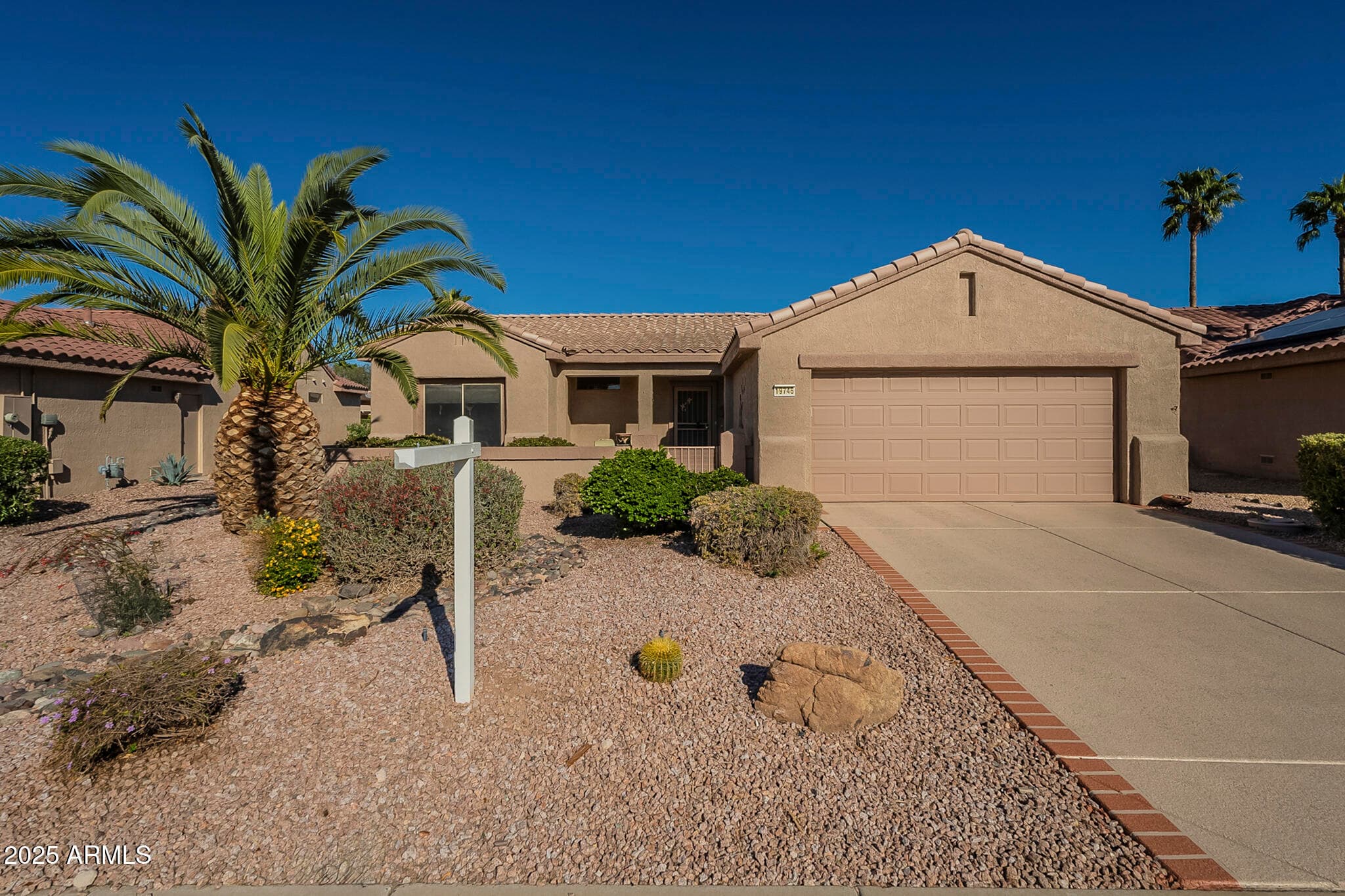 19746 N WIND ROSE WAY - Photo 3