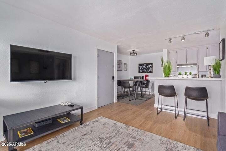 8055 E THOMAS RD - Photo 1