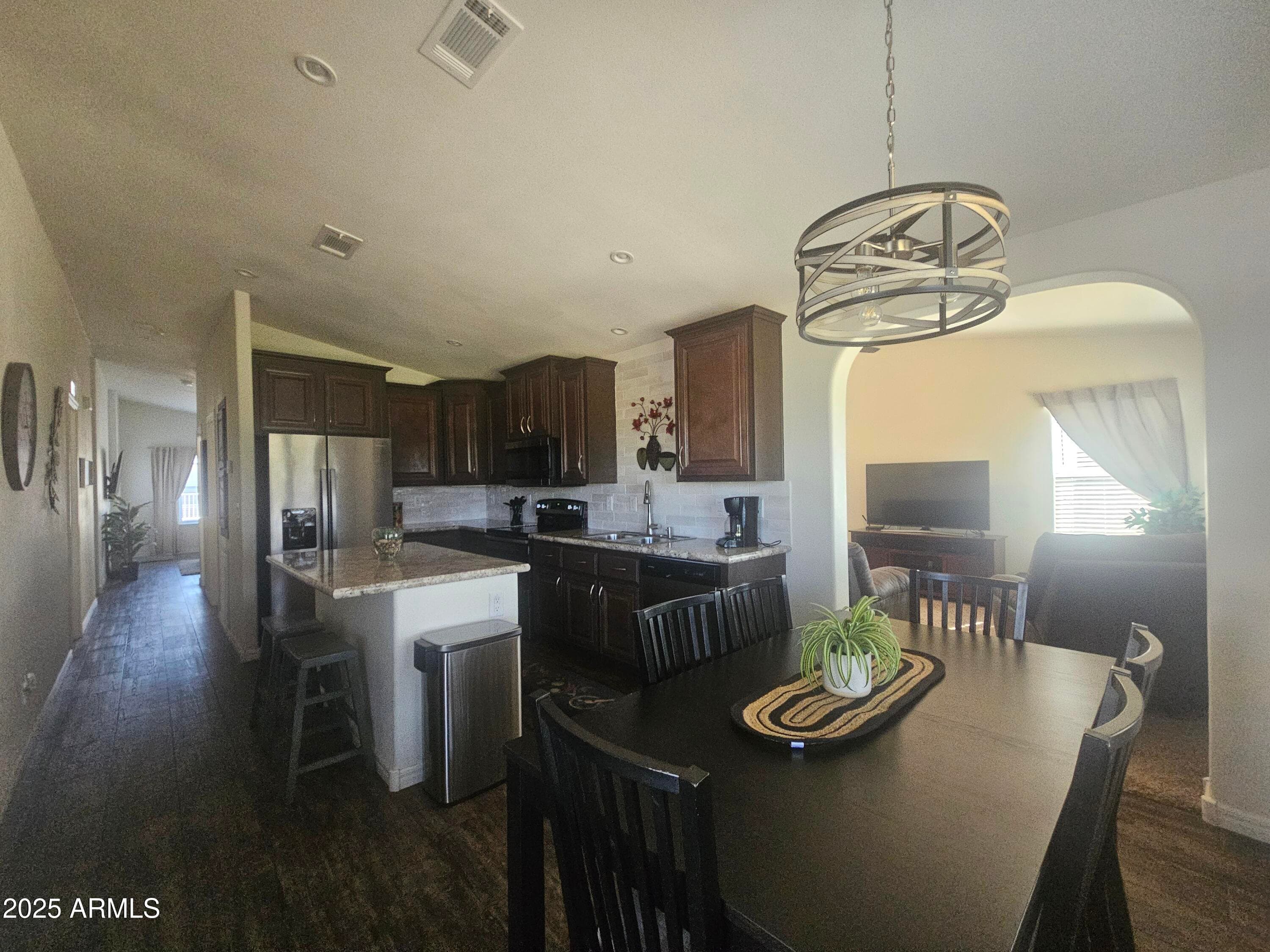 650 N Hawes Rd 3123 — photo 2