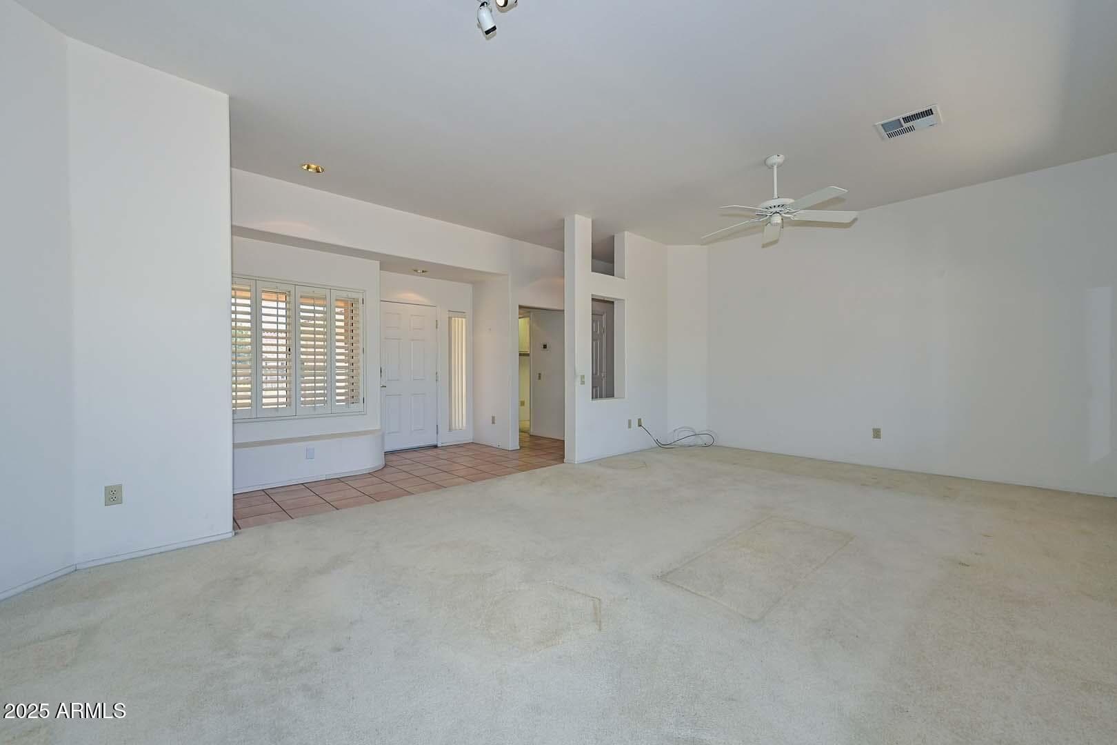 13612 W Robertson Dr — photo 2