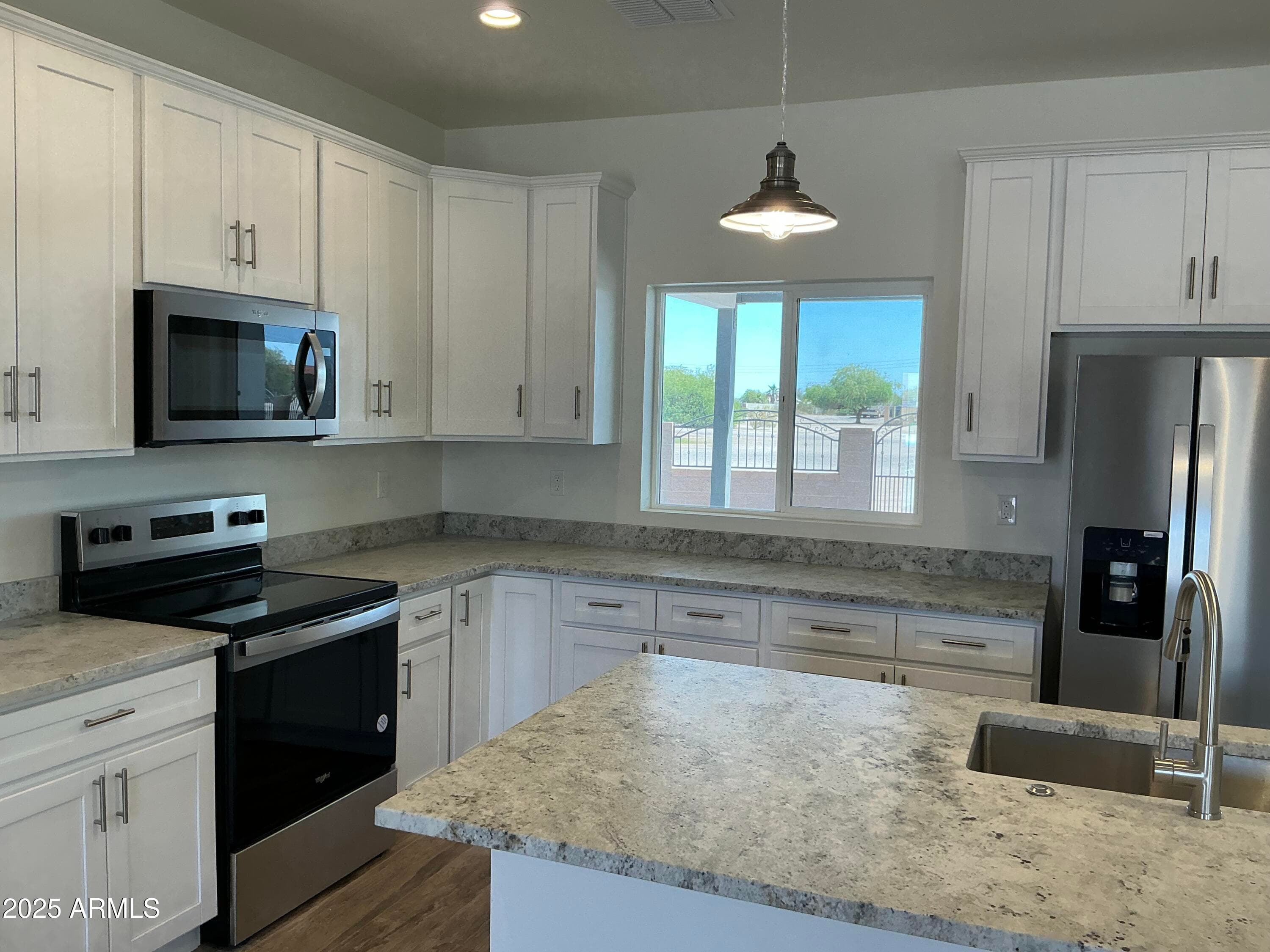 8350 W ENCANTO LN - See more photos