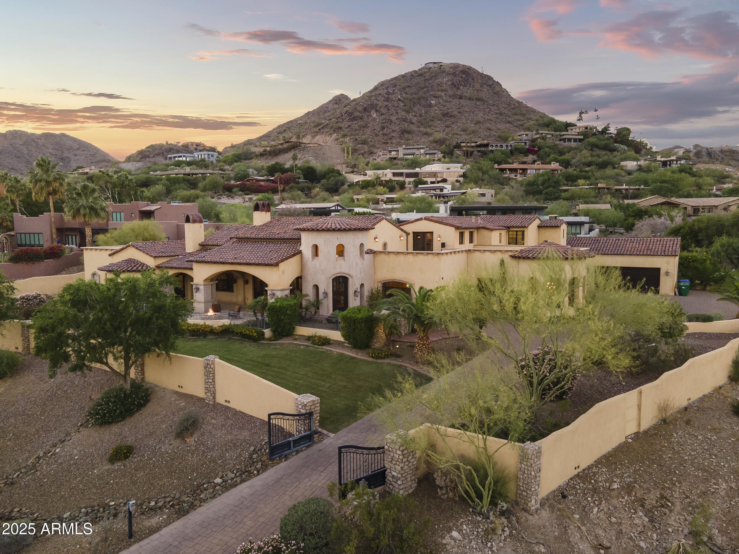 4334 E Desert Crest Dr — photo 2