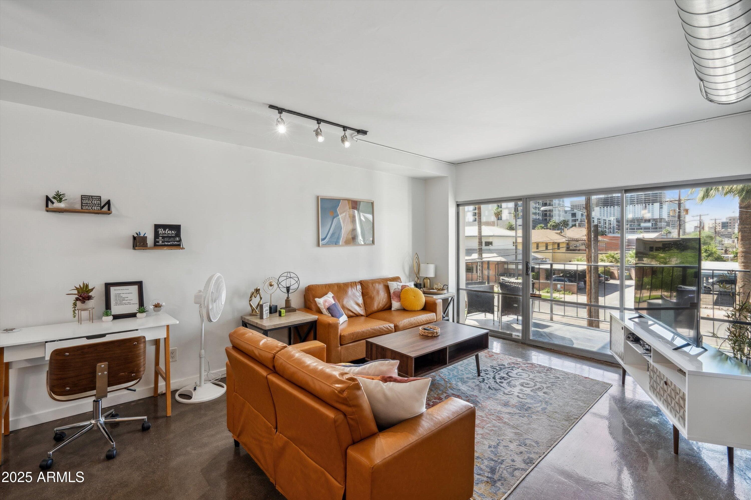 805 N 4TH AVE - Photo 5
