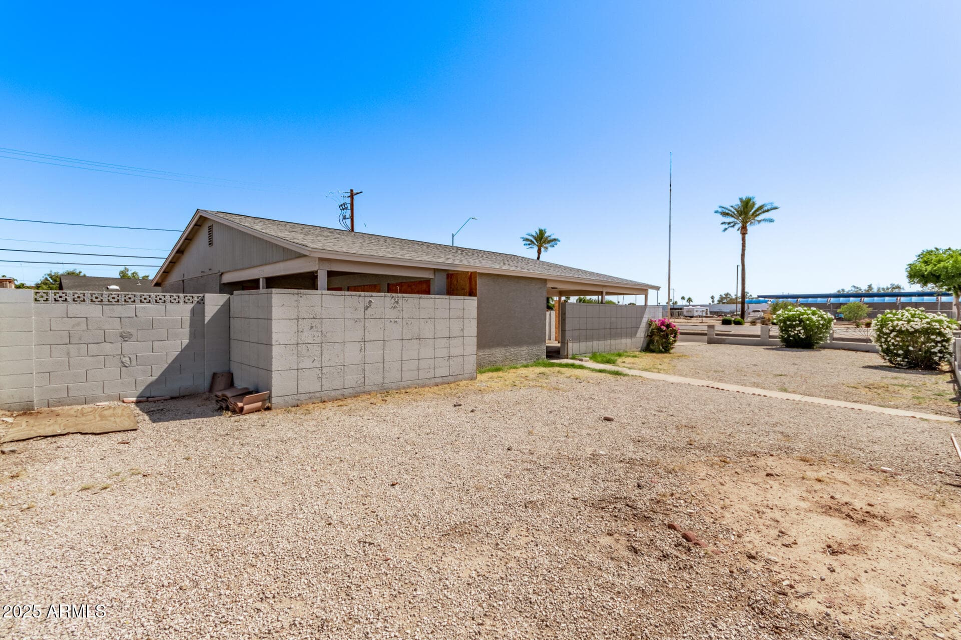 5902 W Orange Dr — photo 2