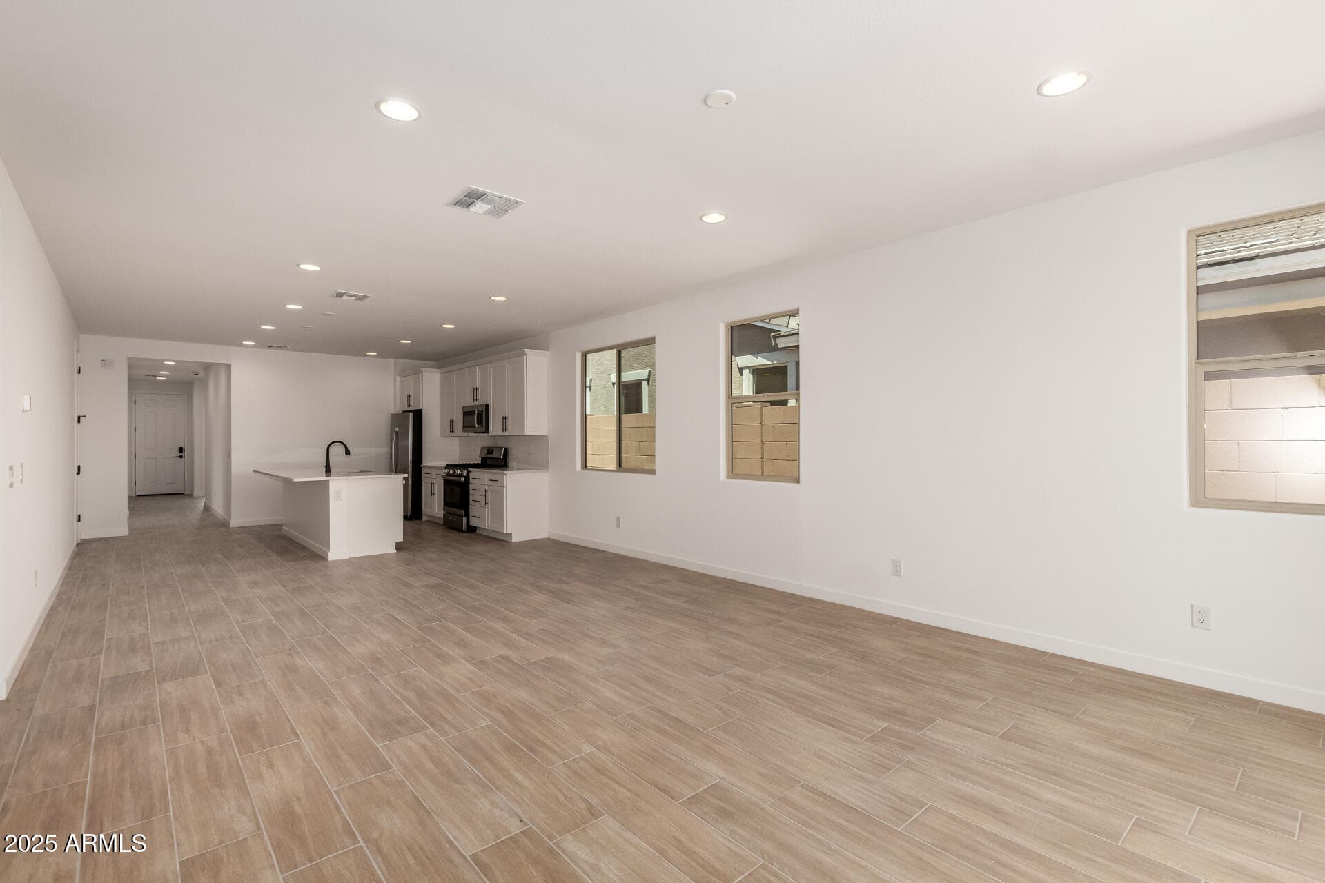 18195 W HESS ST - See more photos