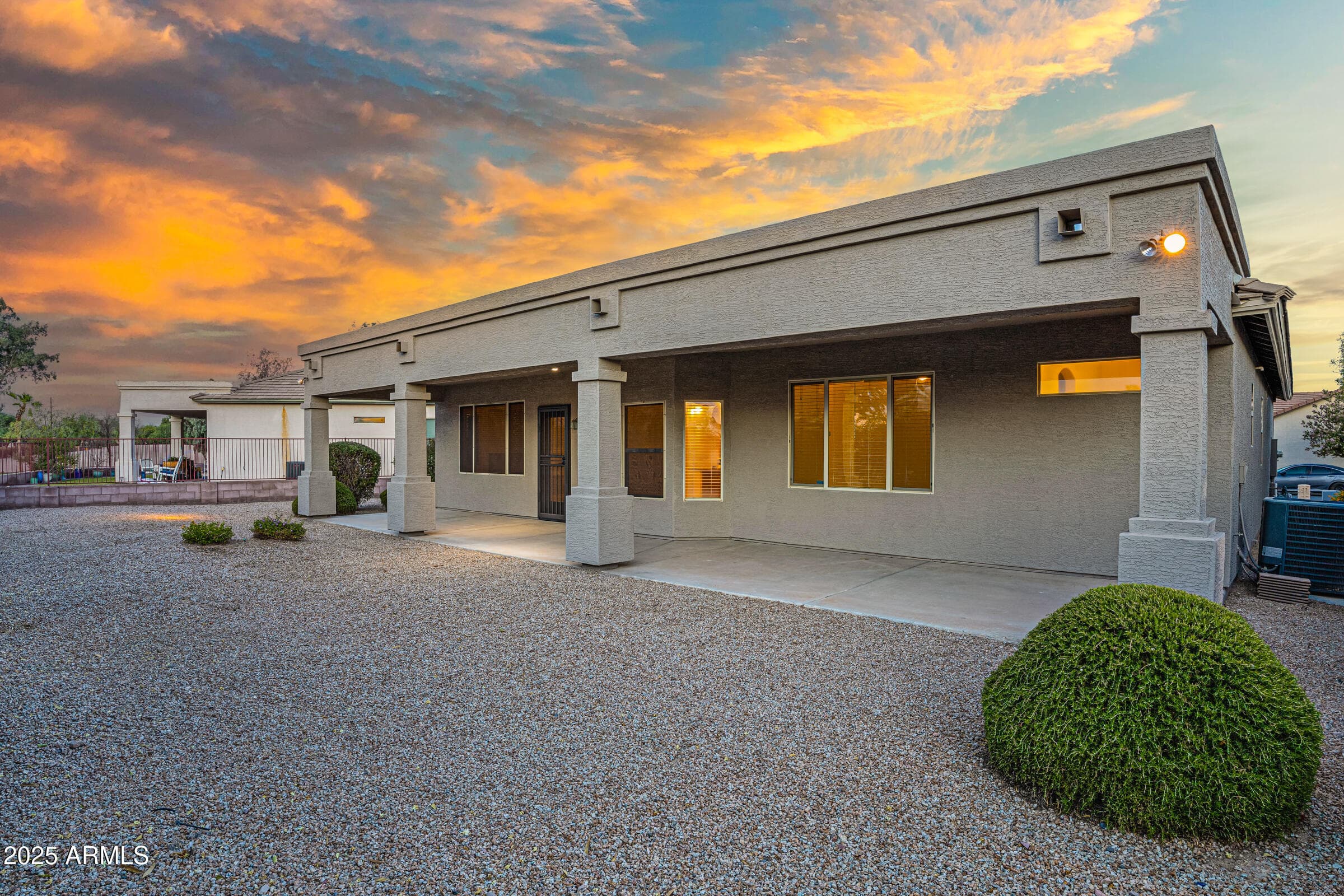 3640 E TORREY PINES LN - Photo 2