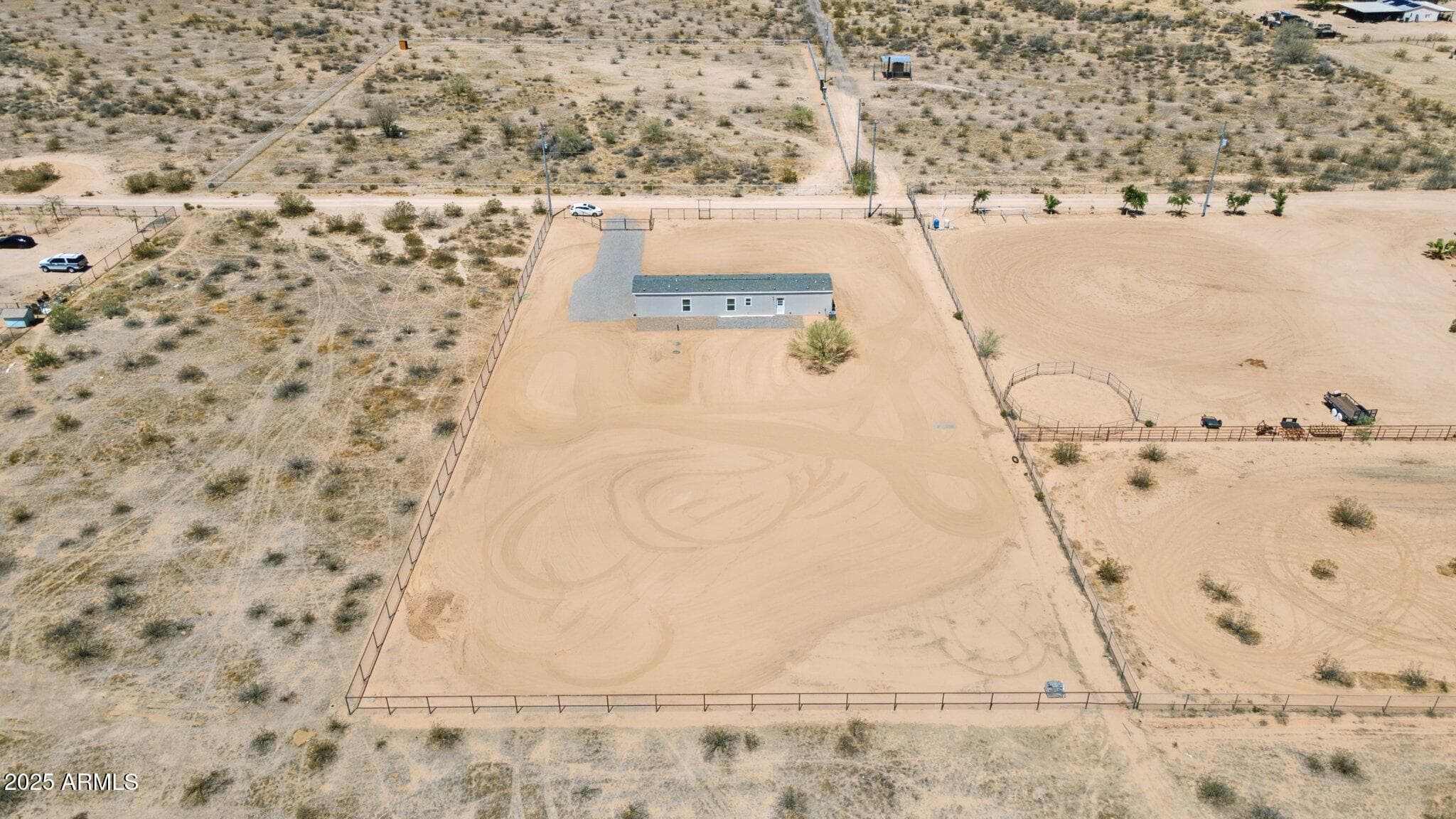 1543 N Ruby Rd — photo 32