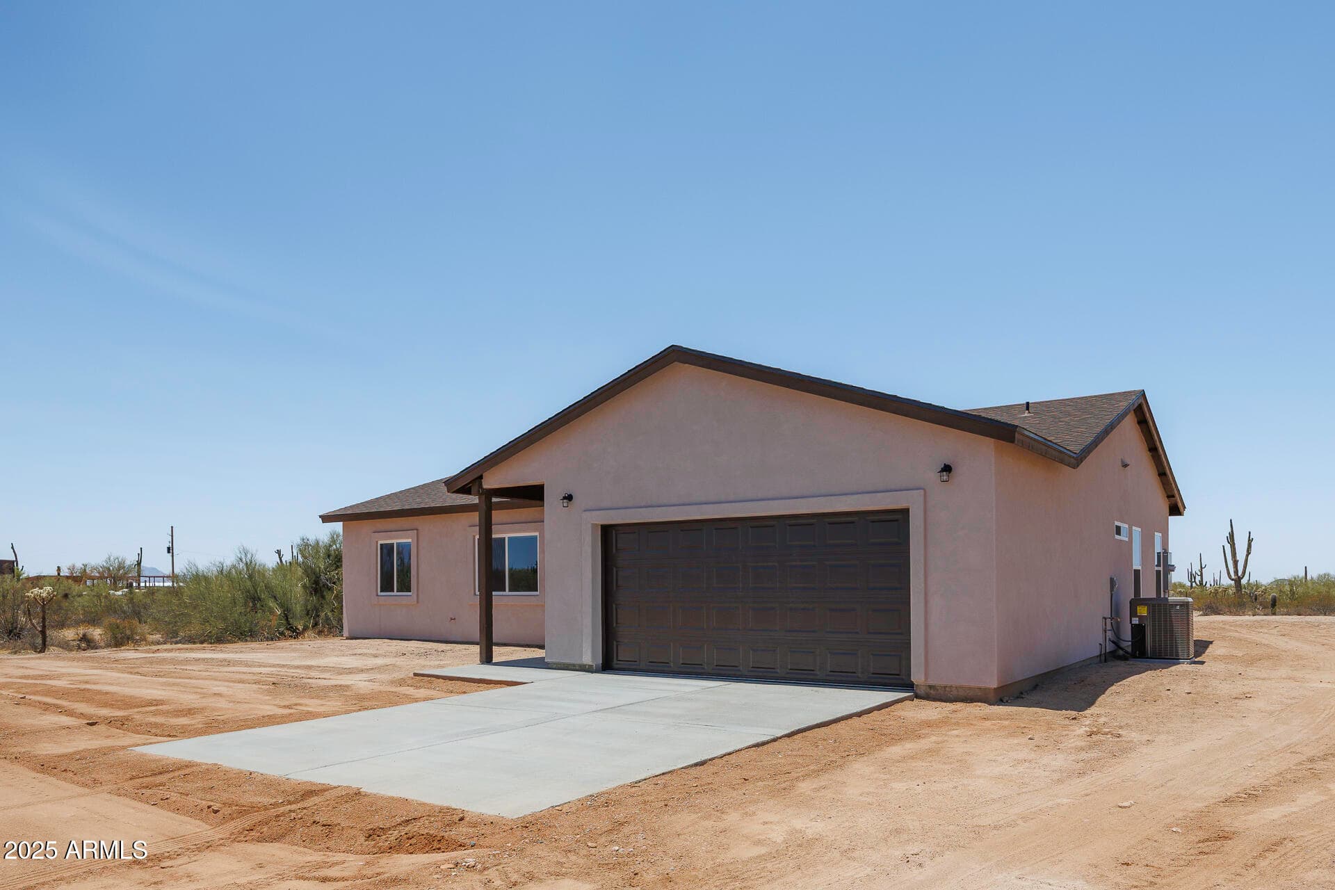 10772 N BIZNAGA ST - Photo 5