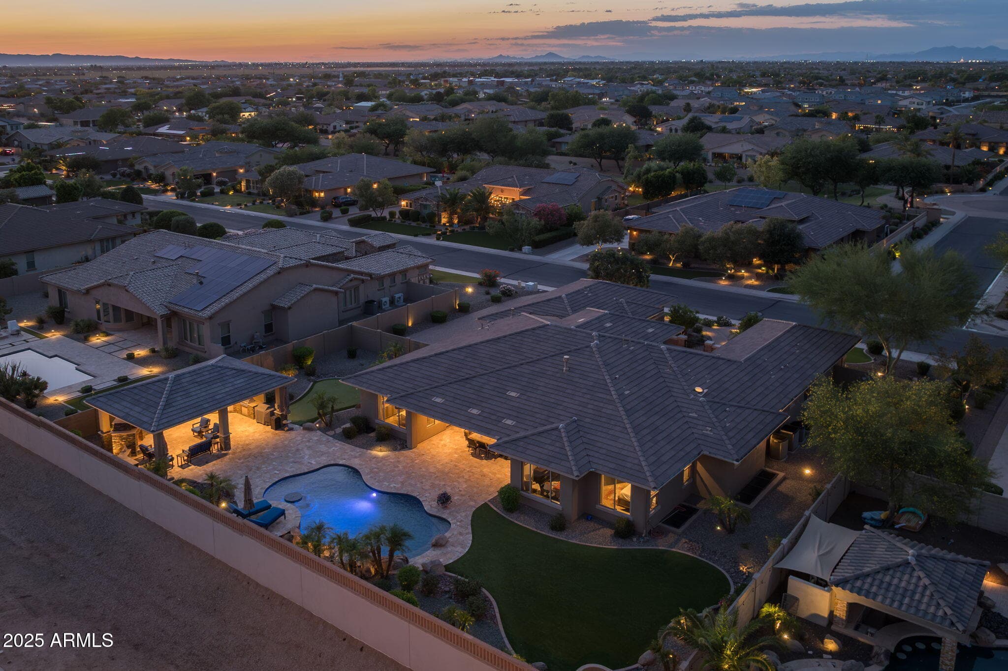 3119 E Bellflower Dr — photo 58