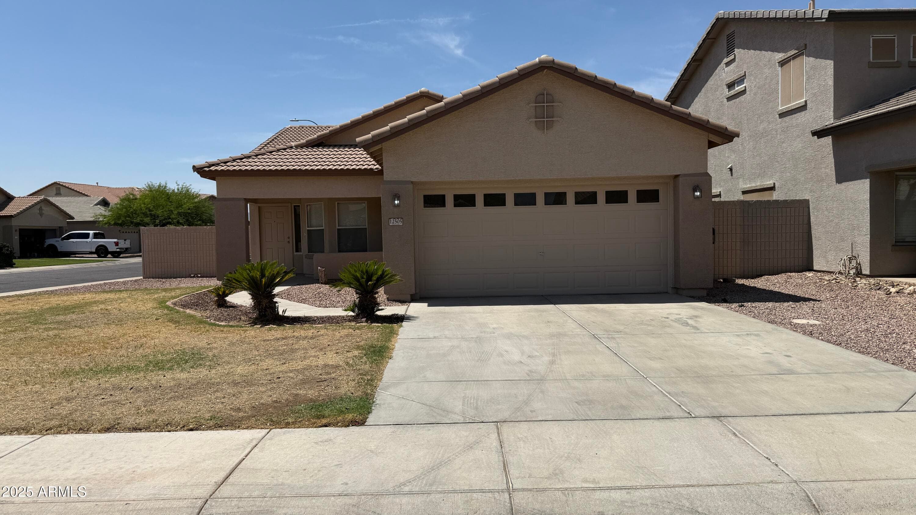 12505 W Adams St — photo 1