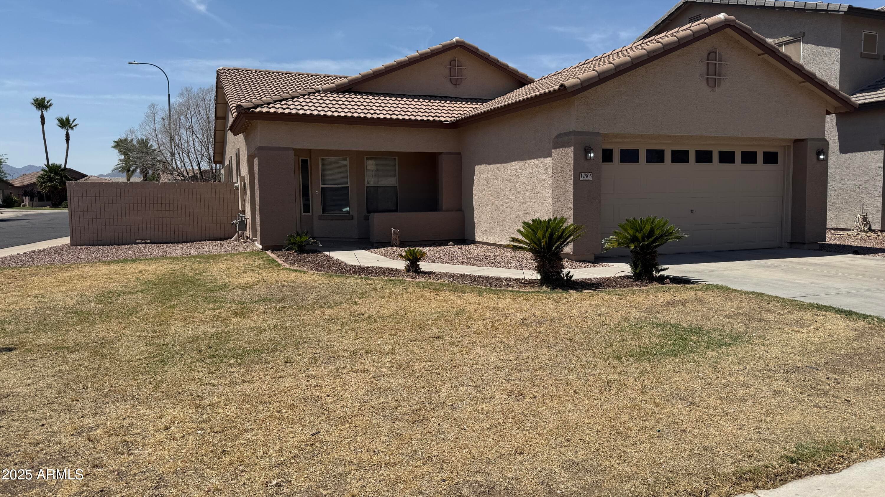 12505 W Adams St — photo 2