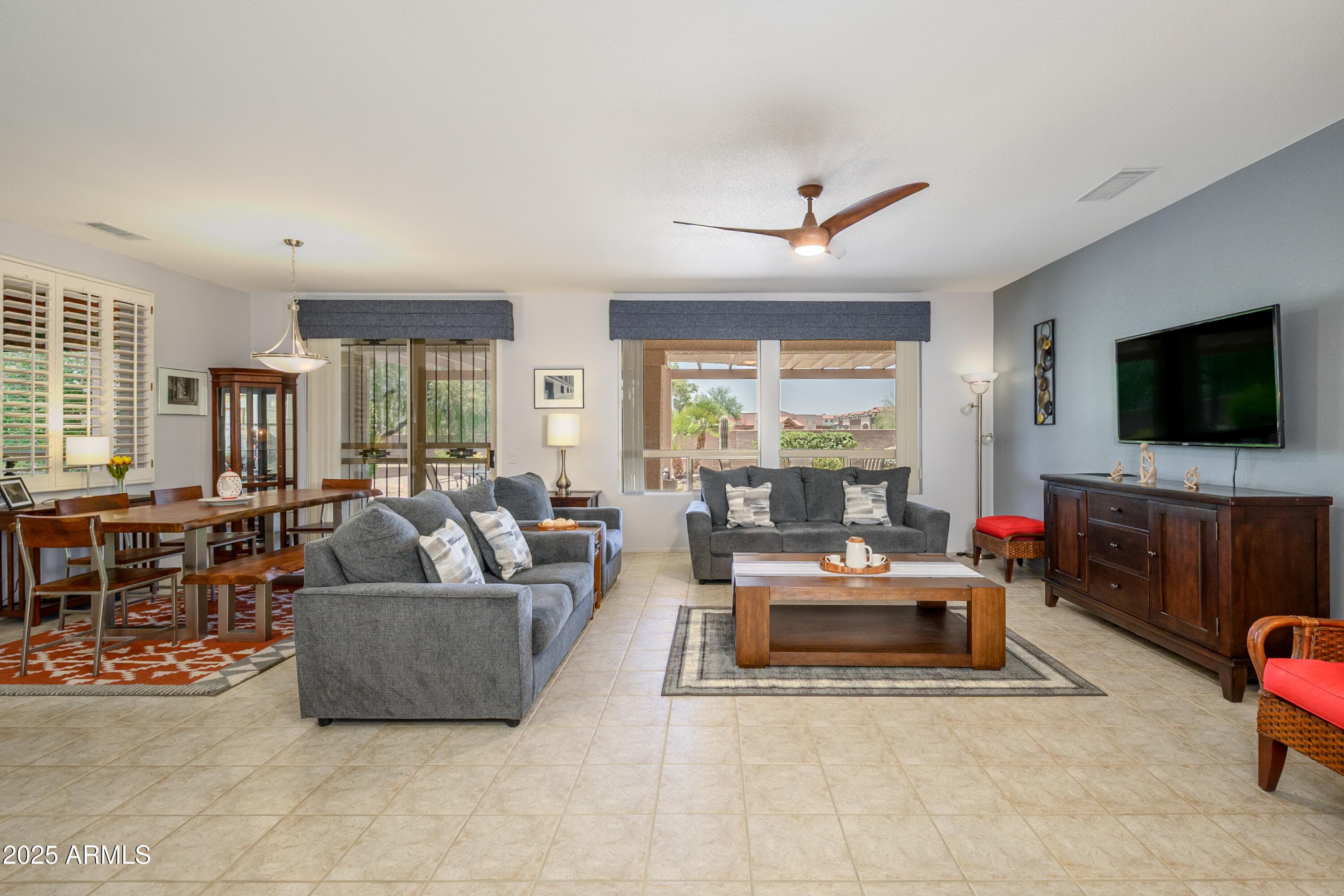 16287 W Willow Creek Ln — photo 2