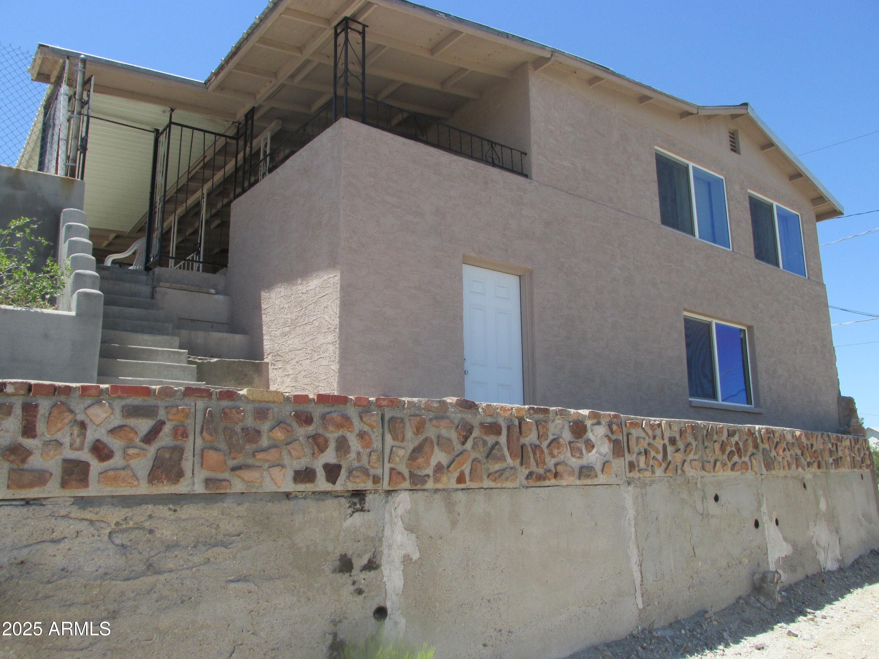 6085 S Euclid Dr — photo 2