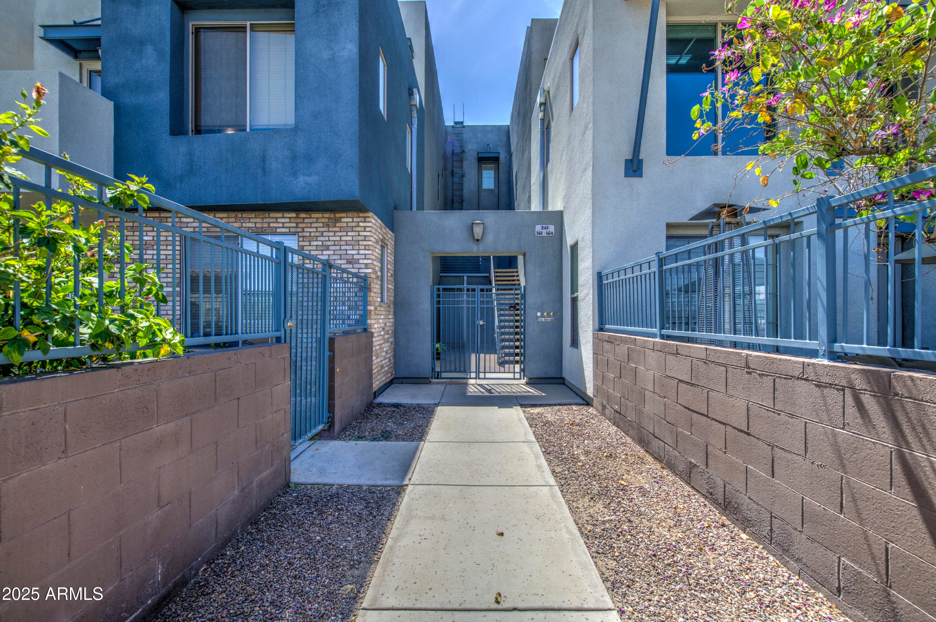 615 E Portland St 261 — photo 1
