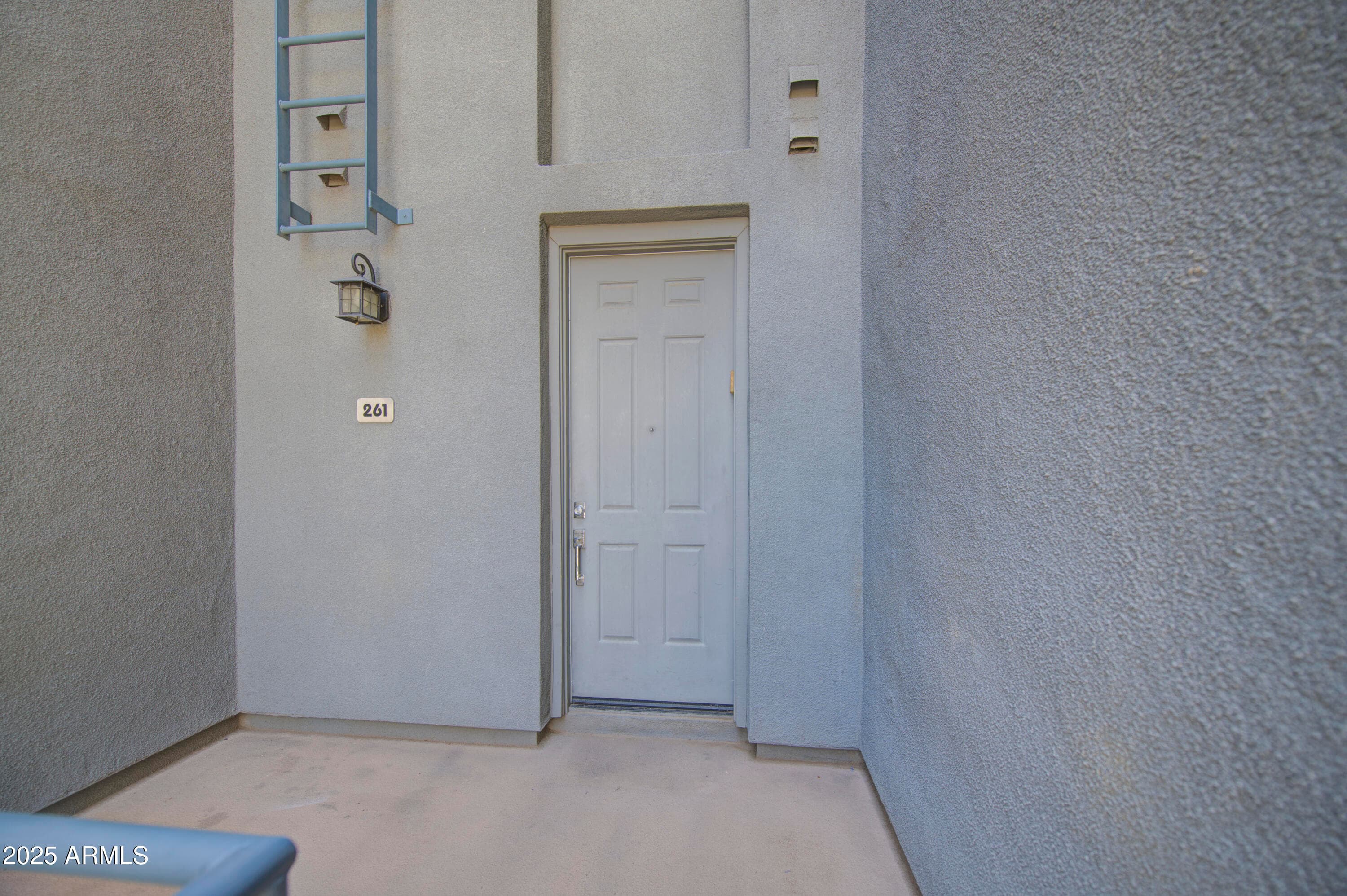 615 E Portland St 261 — photo 2