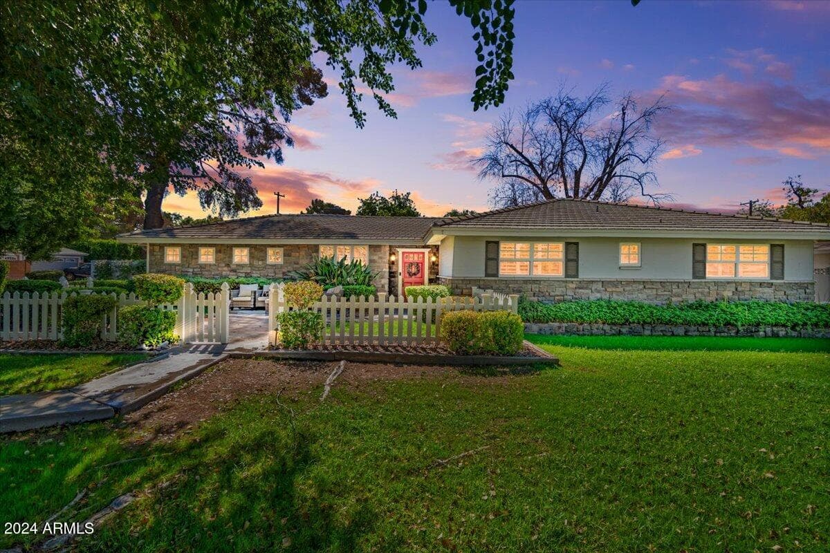 3841 E Elm St — photo 1