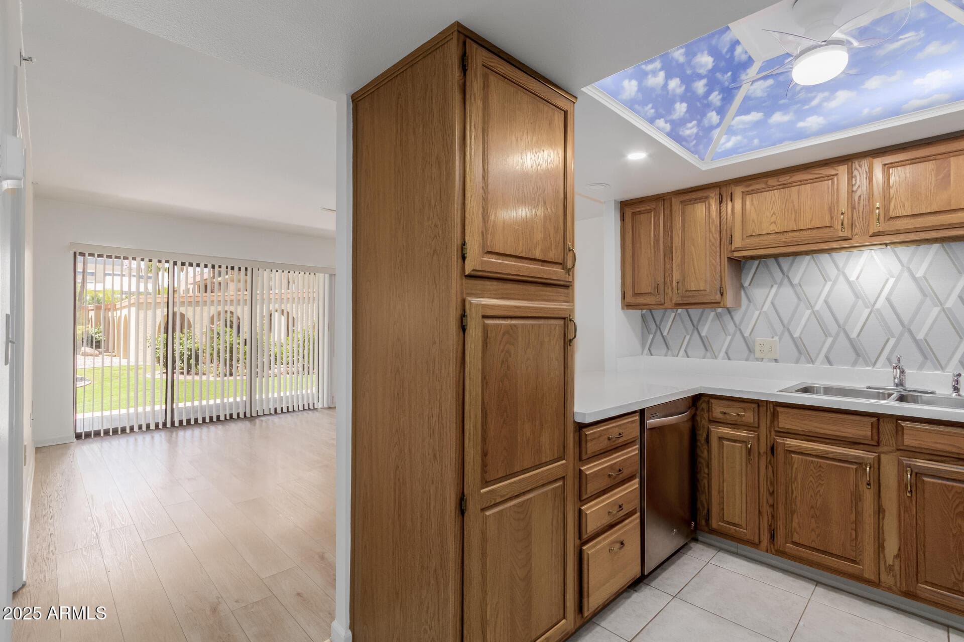 10330 W Thunderbird Blvd C109 — photo 2