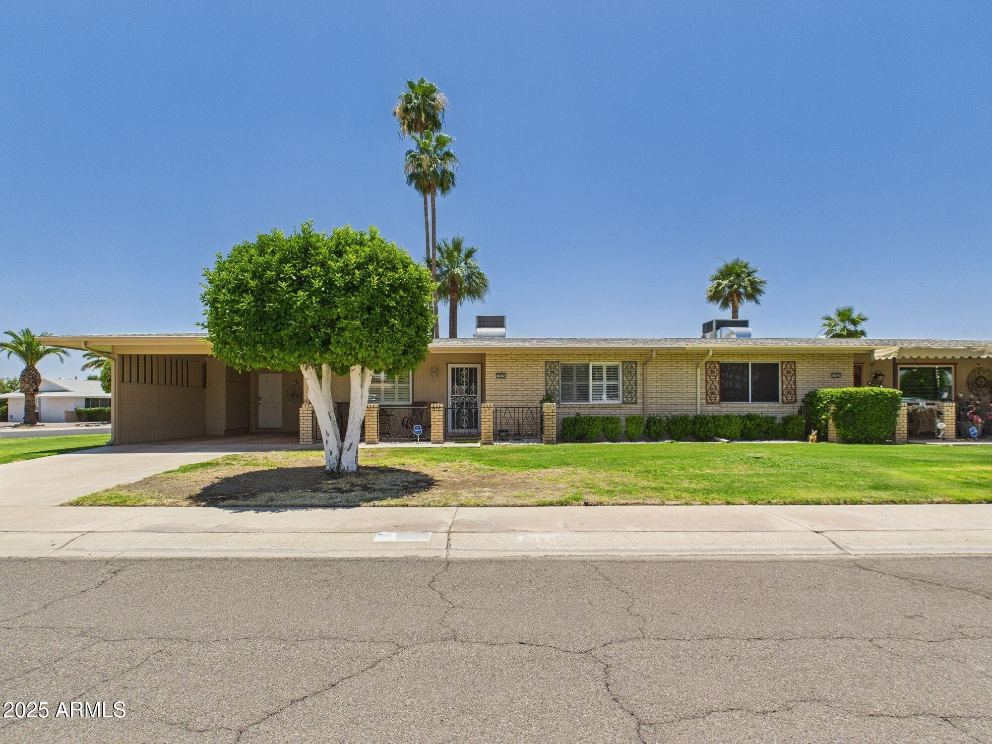 9915 W Mountain View Rd — photo 1