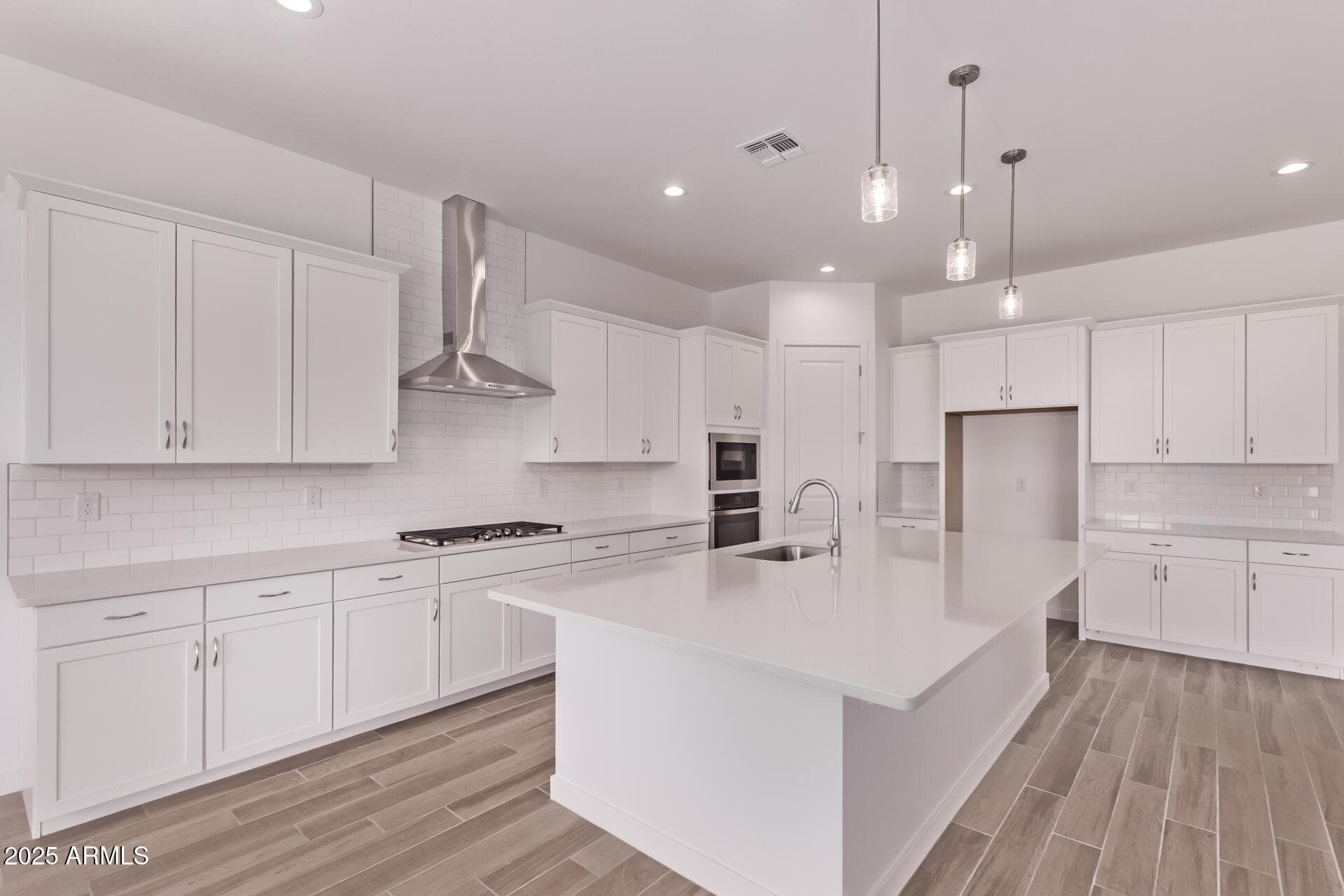 20274 W Monterey Way — photo 2