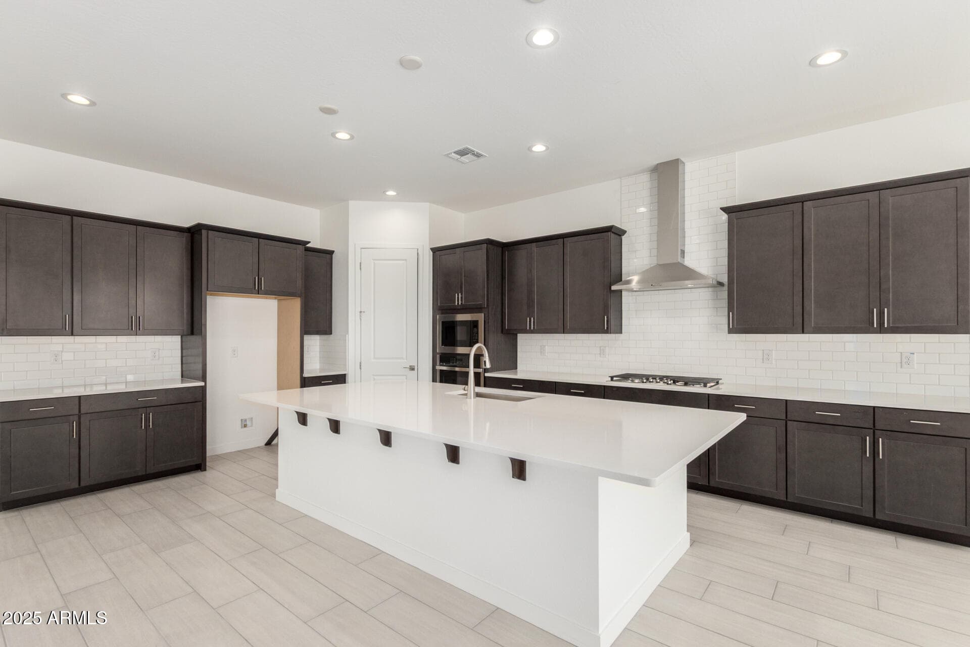 20256 W Monterey Way — photo 2