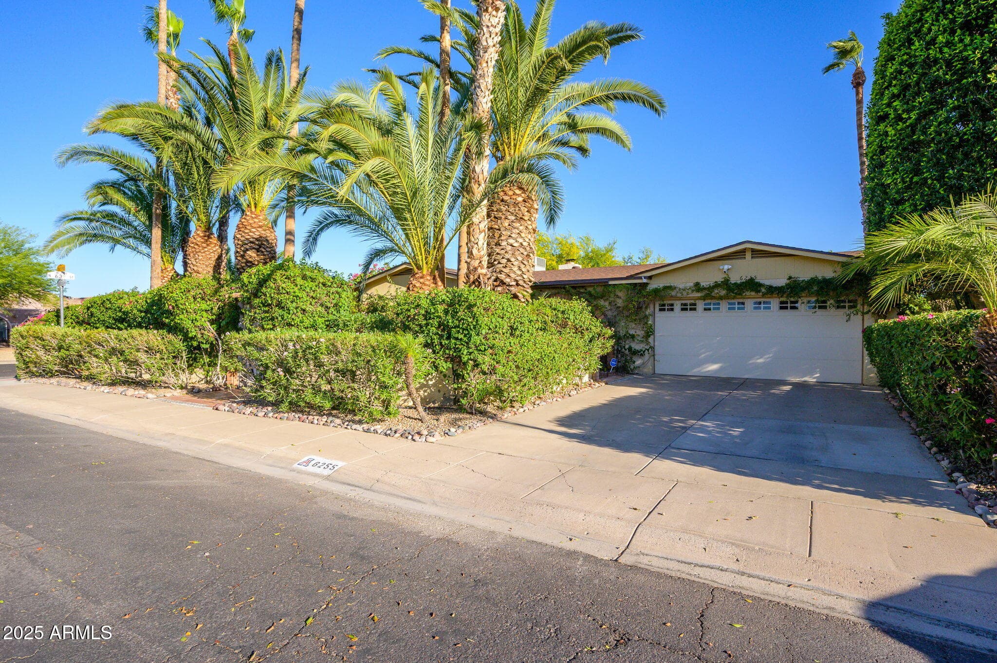 6255 E Crocus Dr — photo 2