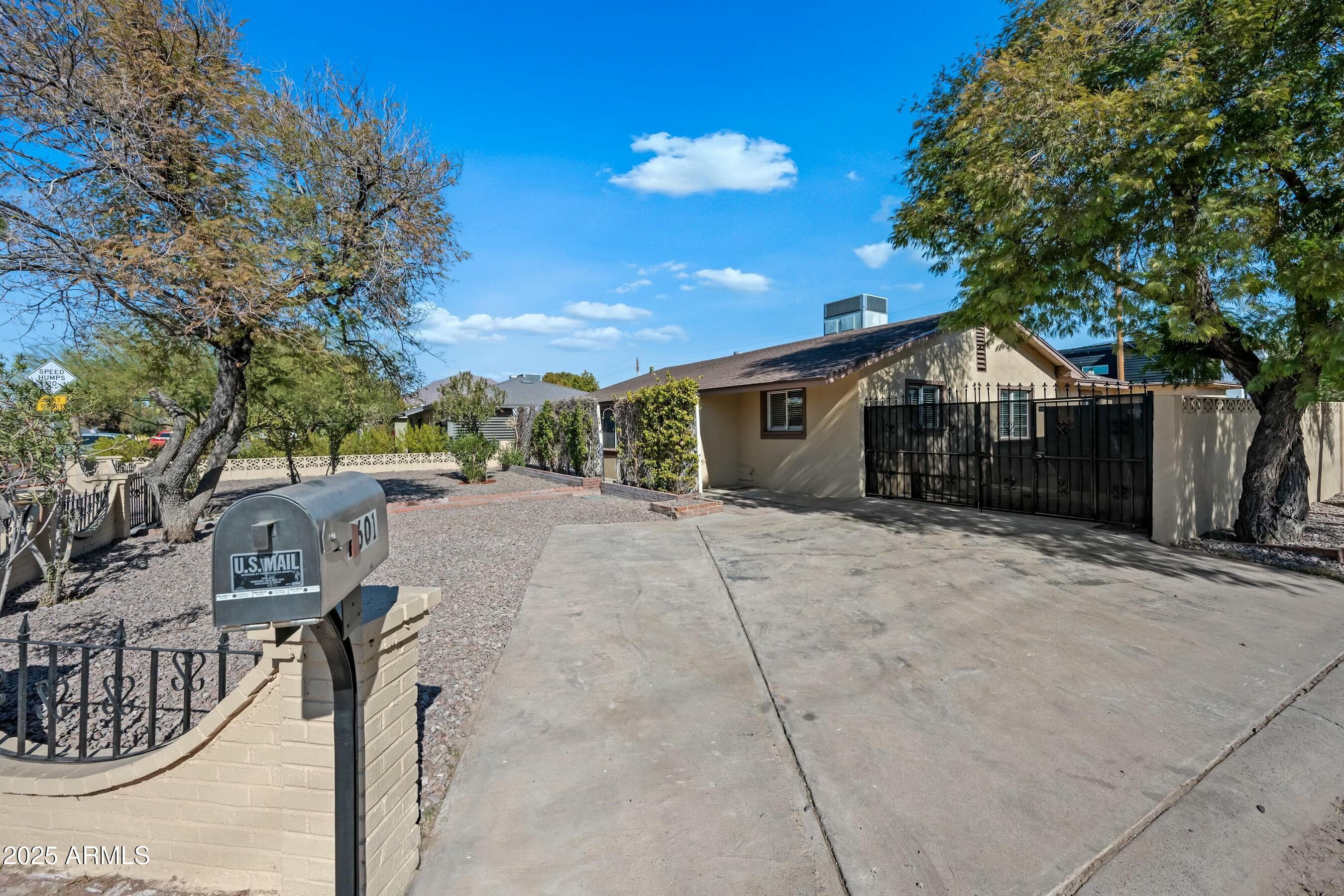 2601 N 51st St — photo 2