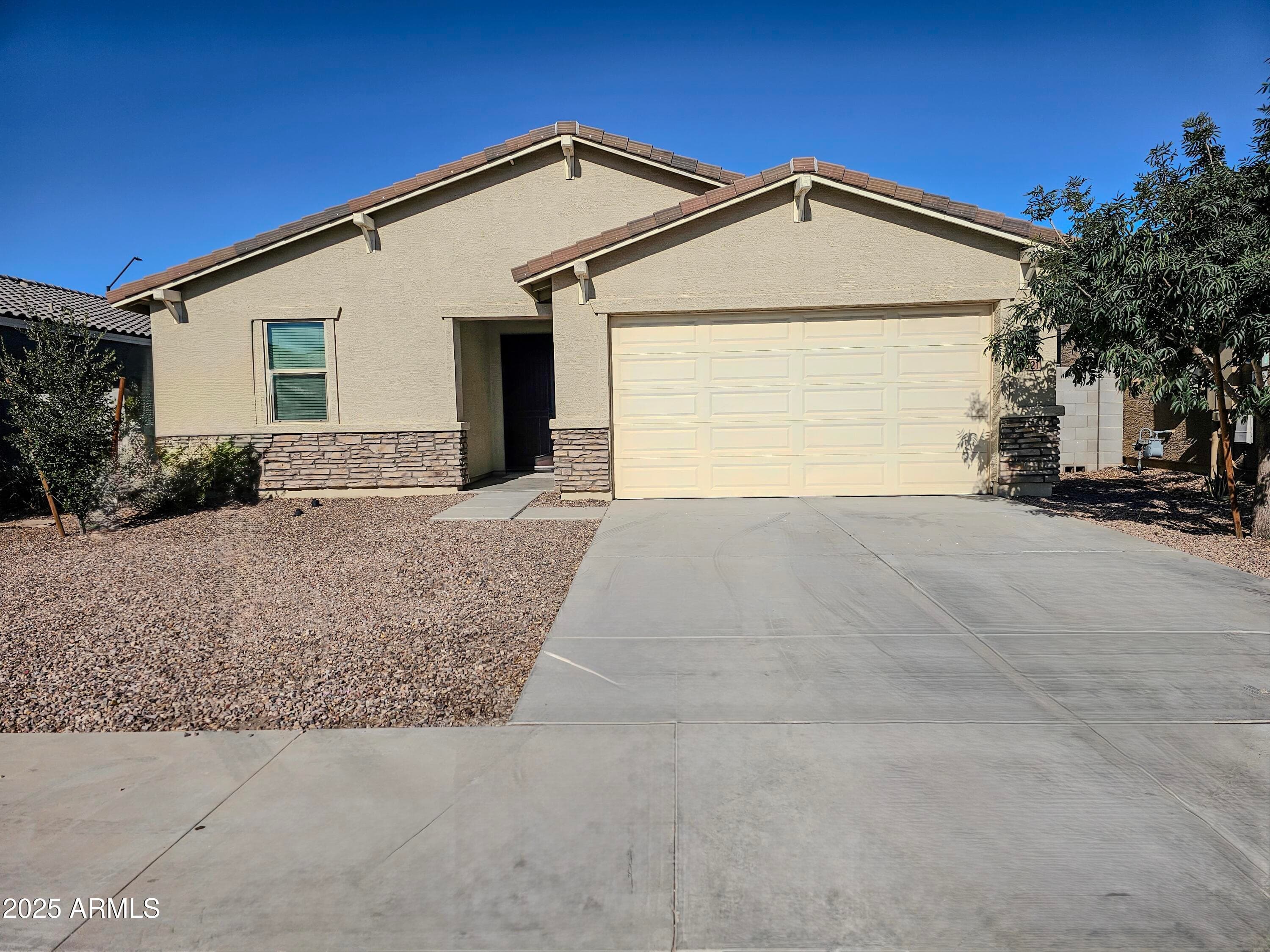 7321 N 123rd Dr — photo 1