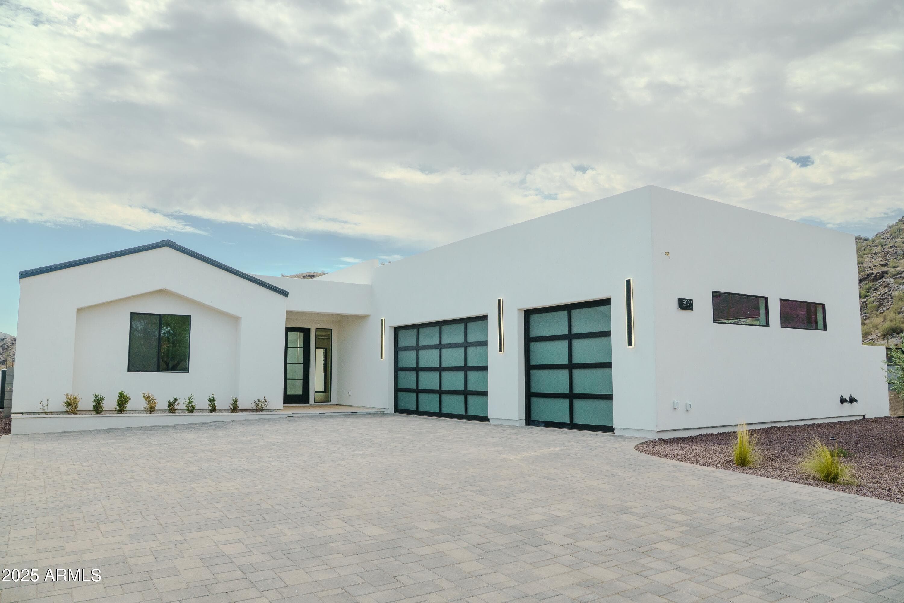 9027 S 19th St — photo 2