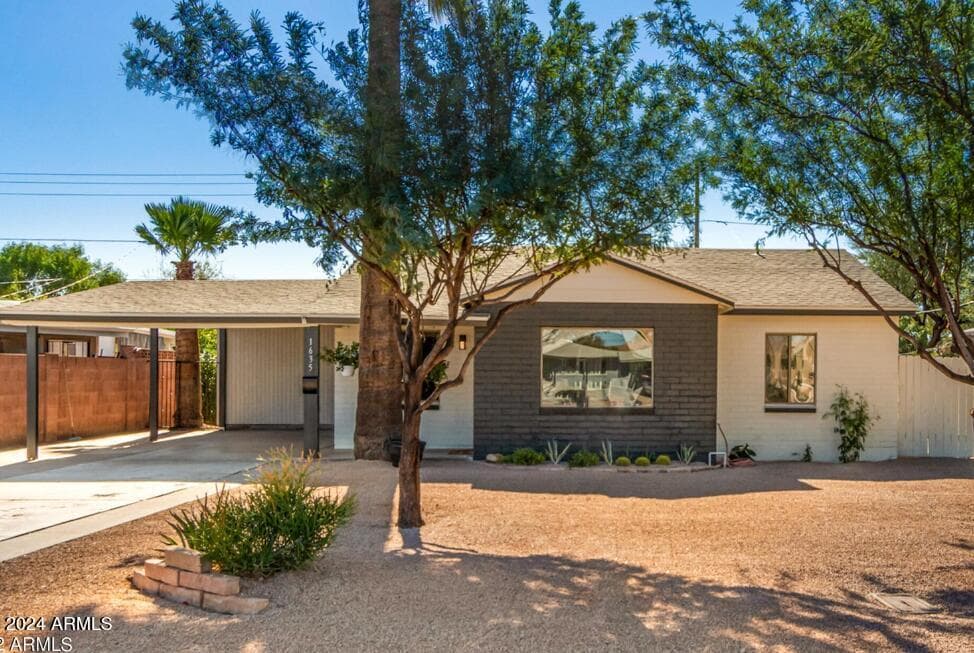 1635 W Roma Ave — photo 40