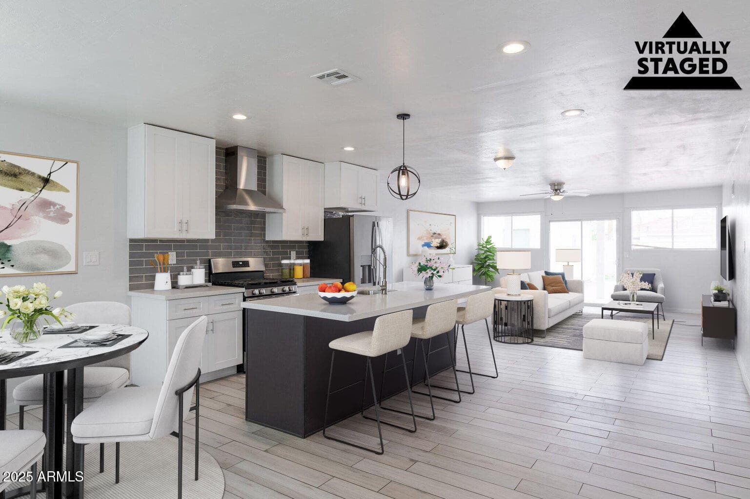 1628 E Granada Rd — photo 1