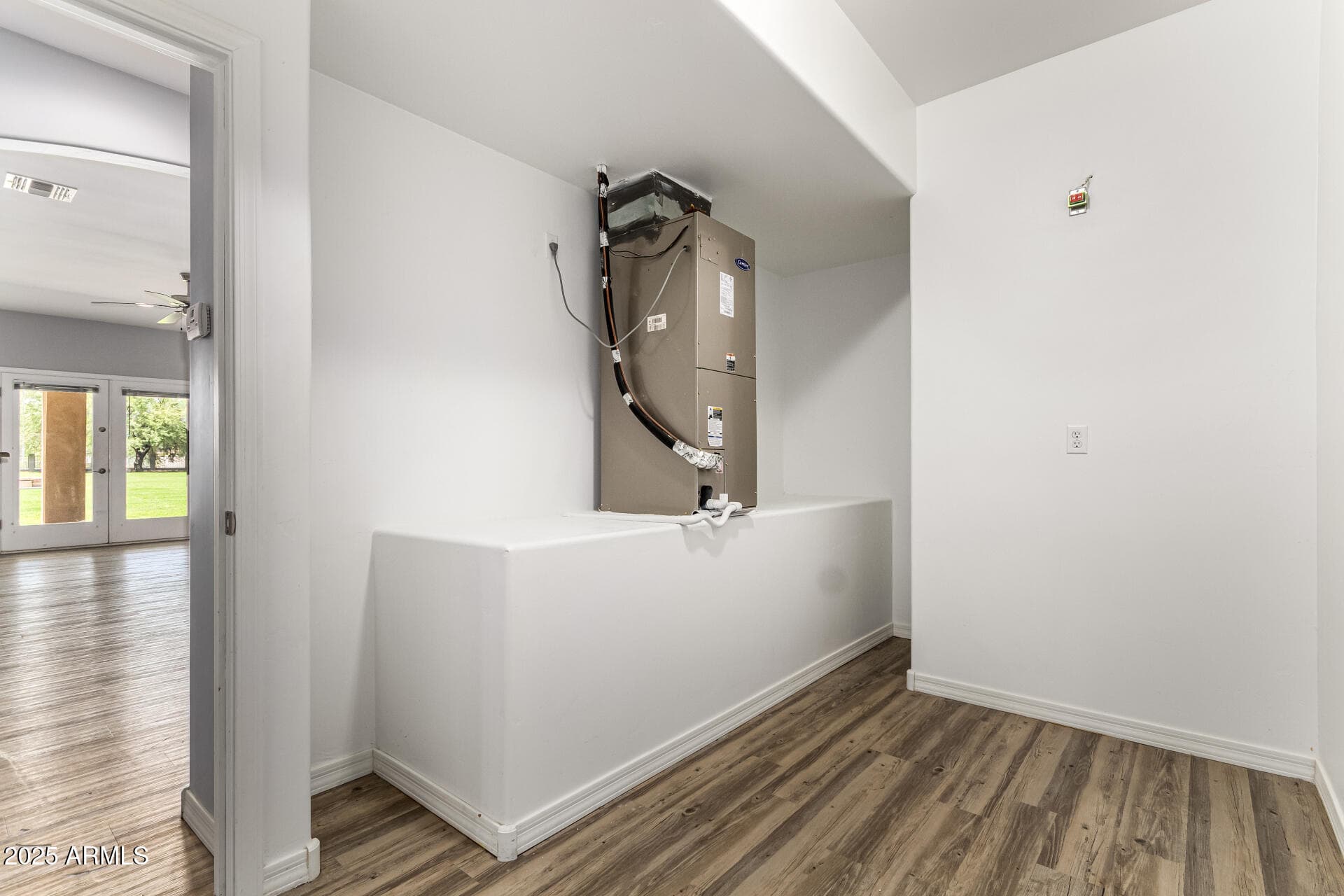 3041 E Backus Rd — photo 95