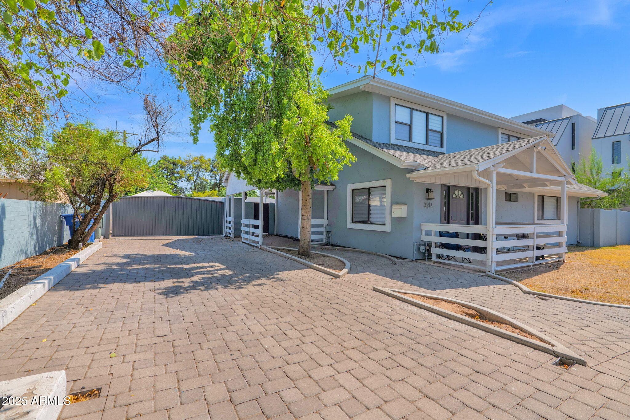 3217 E Flower St — photo 2
