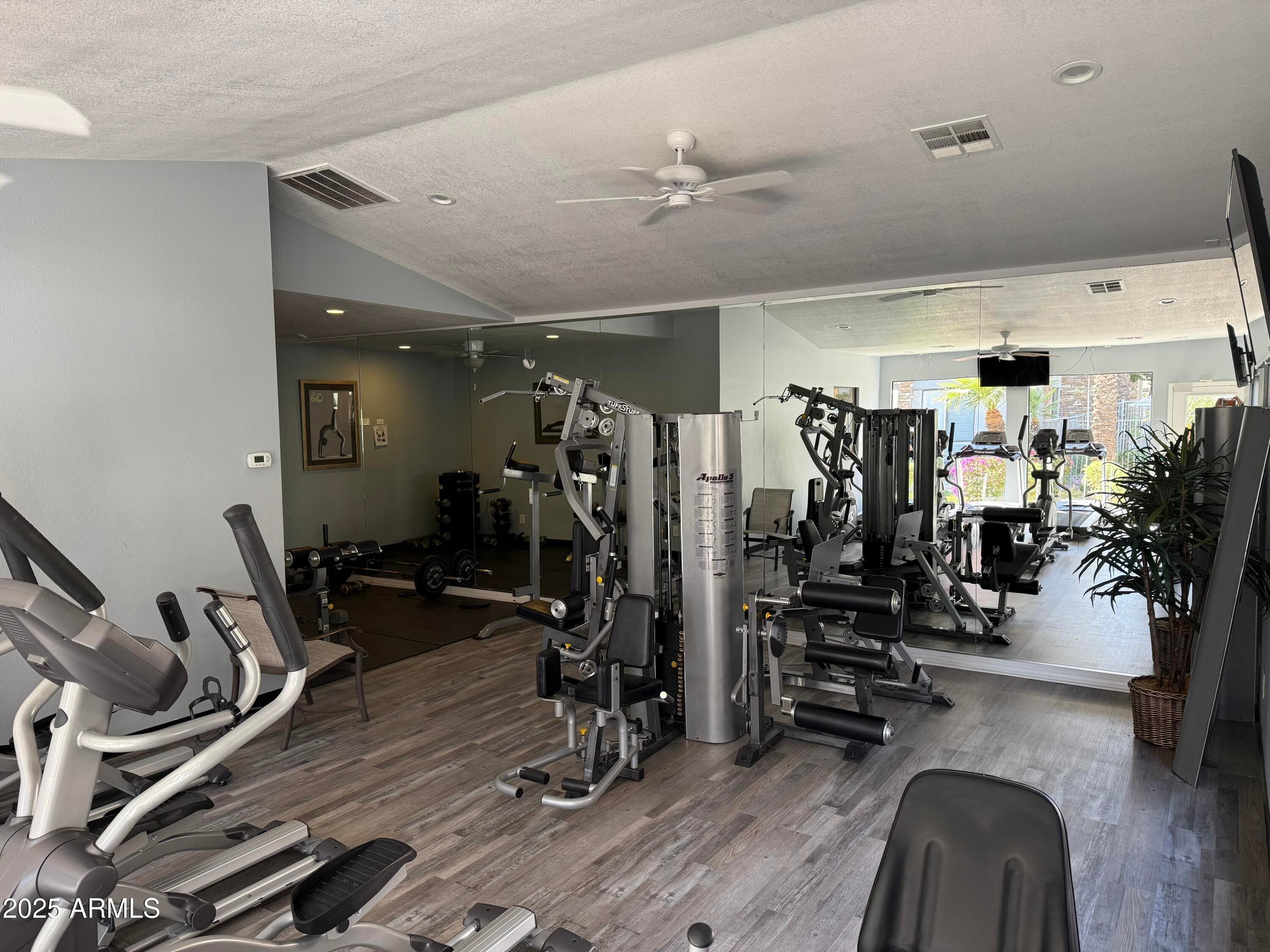 2025 E Campbell Ave 137 — photo 19