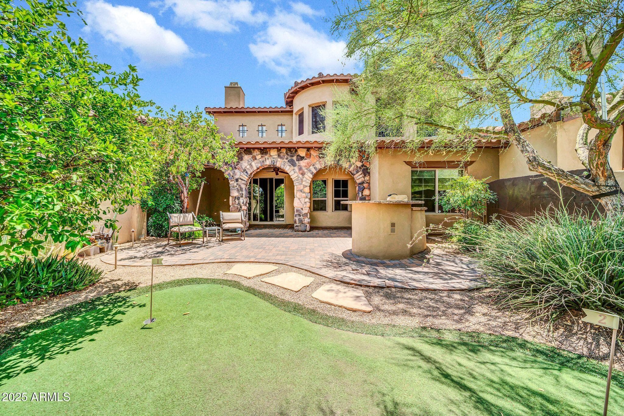 7240 E Aurora Dr — photo 1