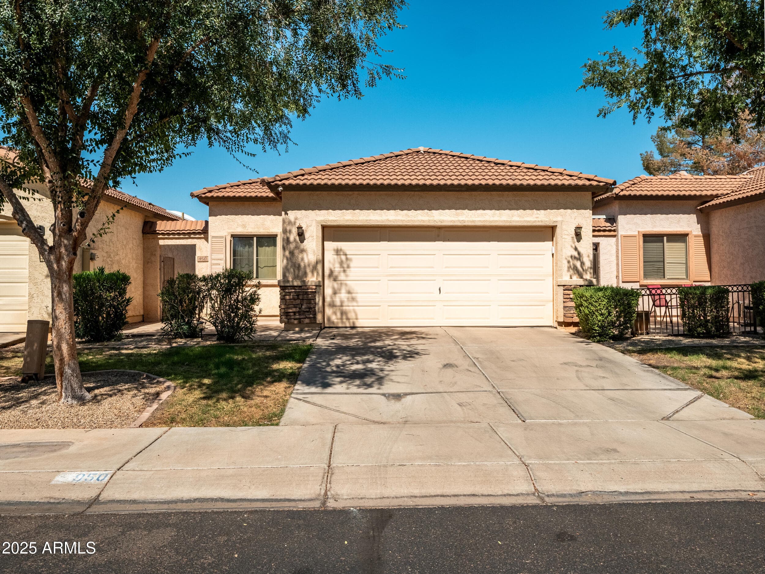 950 S Tucana Ln — photo 1