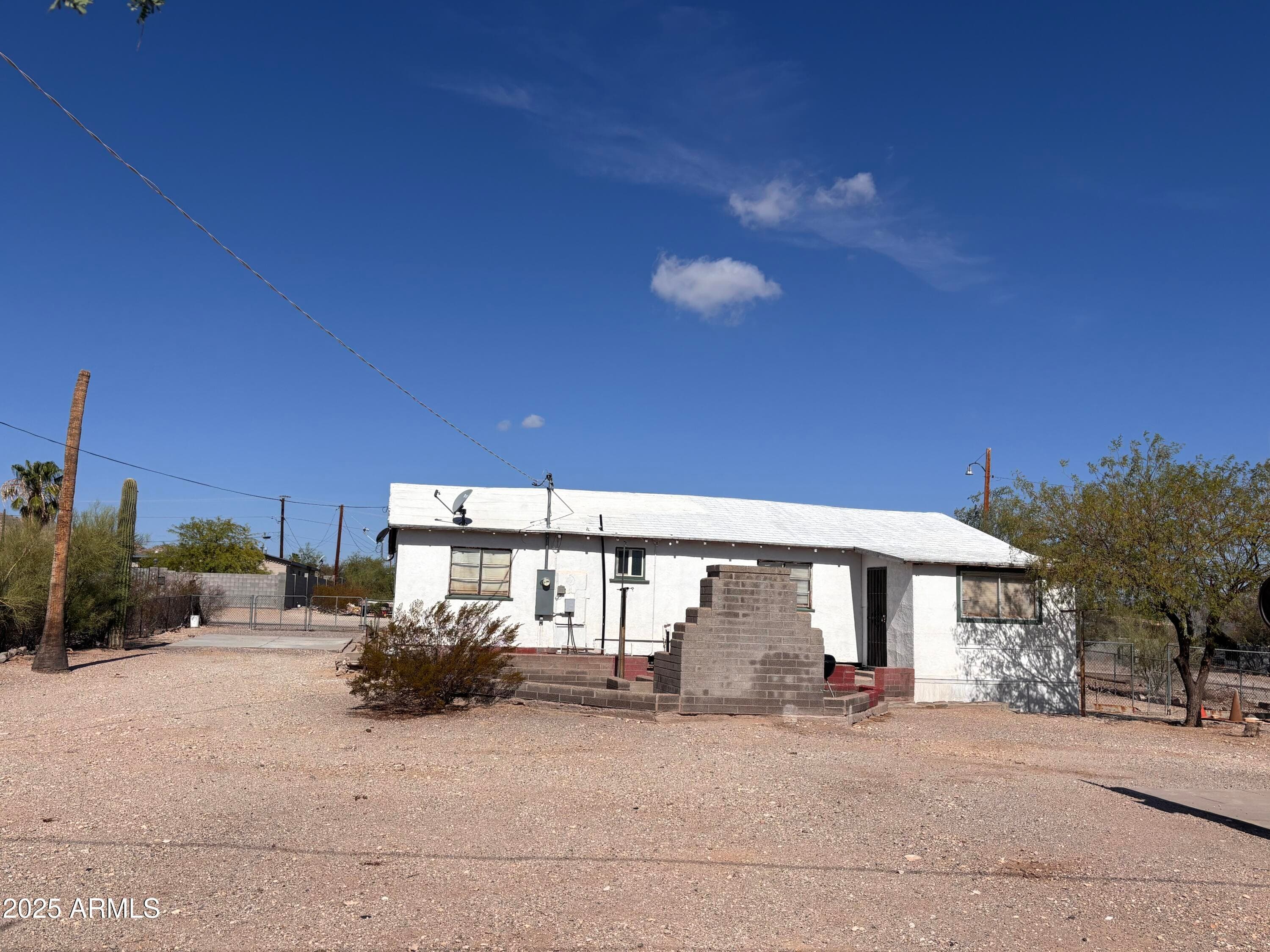 1540 N JEFFERSON AVE - Photo 3
