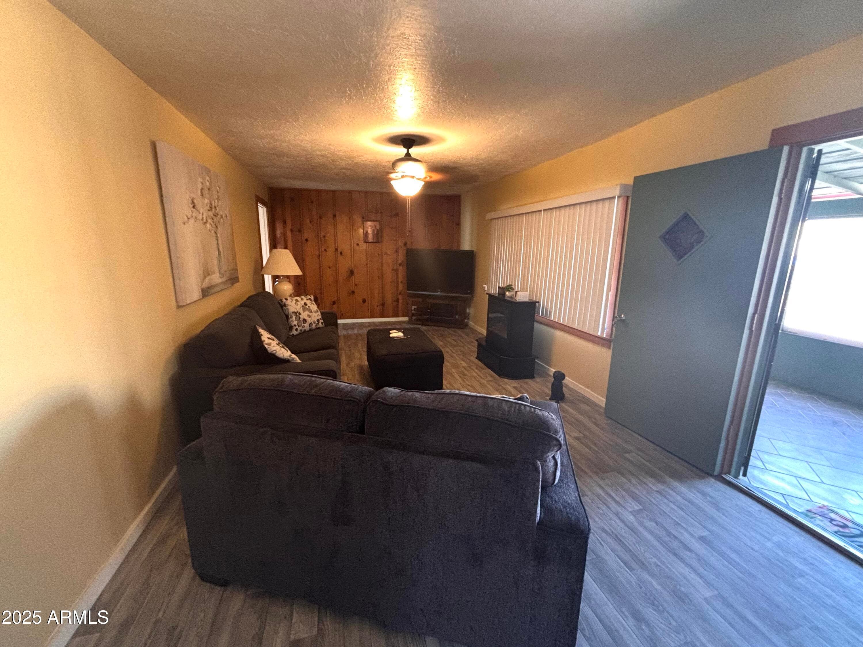 1540 N JEFFERSON AVE - Photo 5