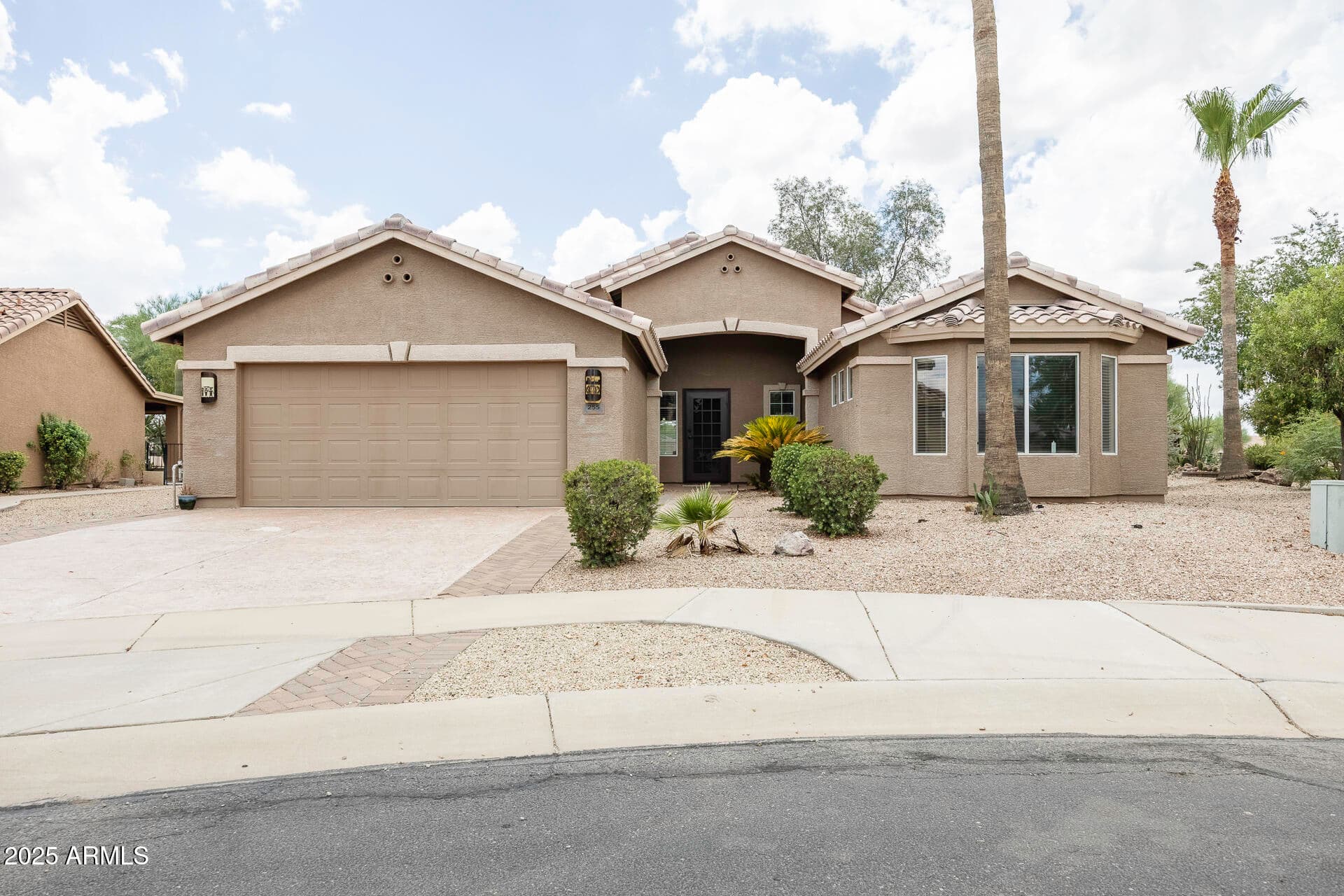 255 N San Juan Trail — photo 1