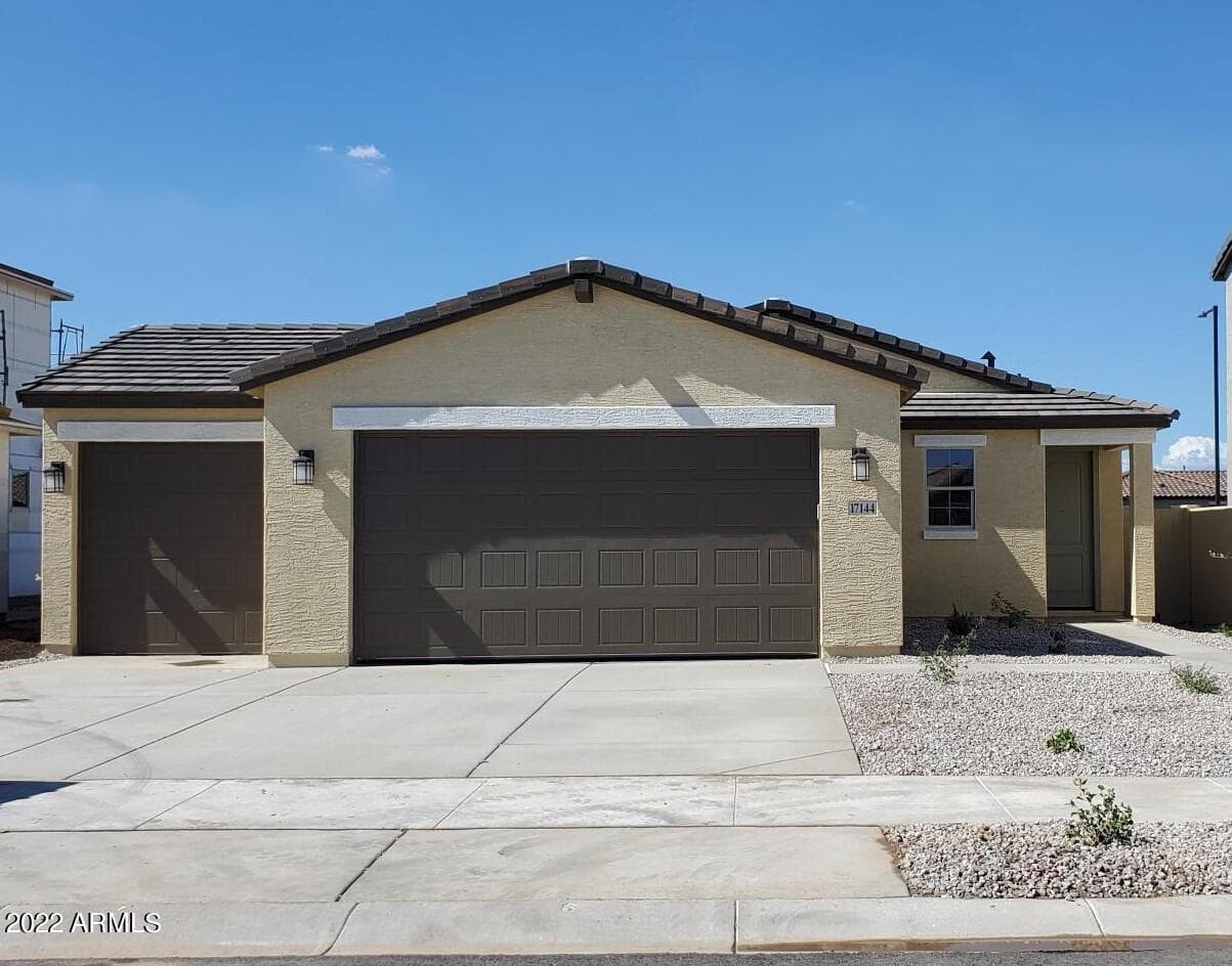 17244 W Dahlia Dr — photo 1