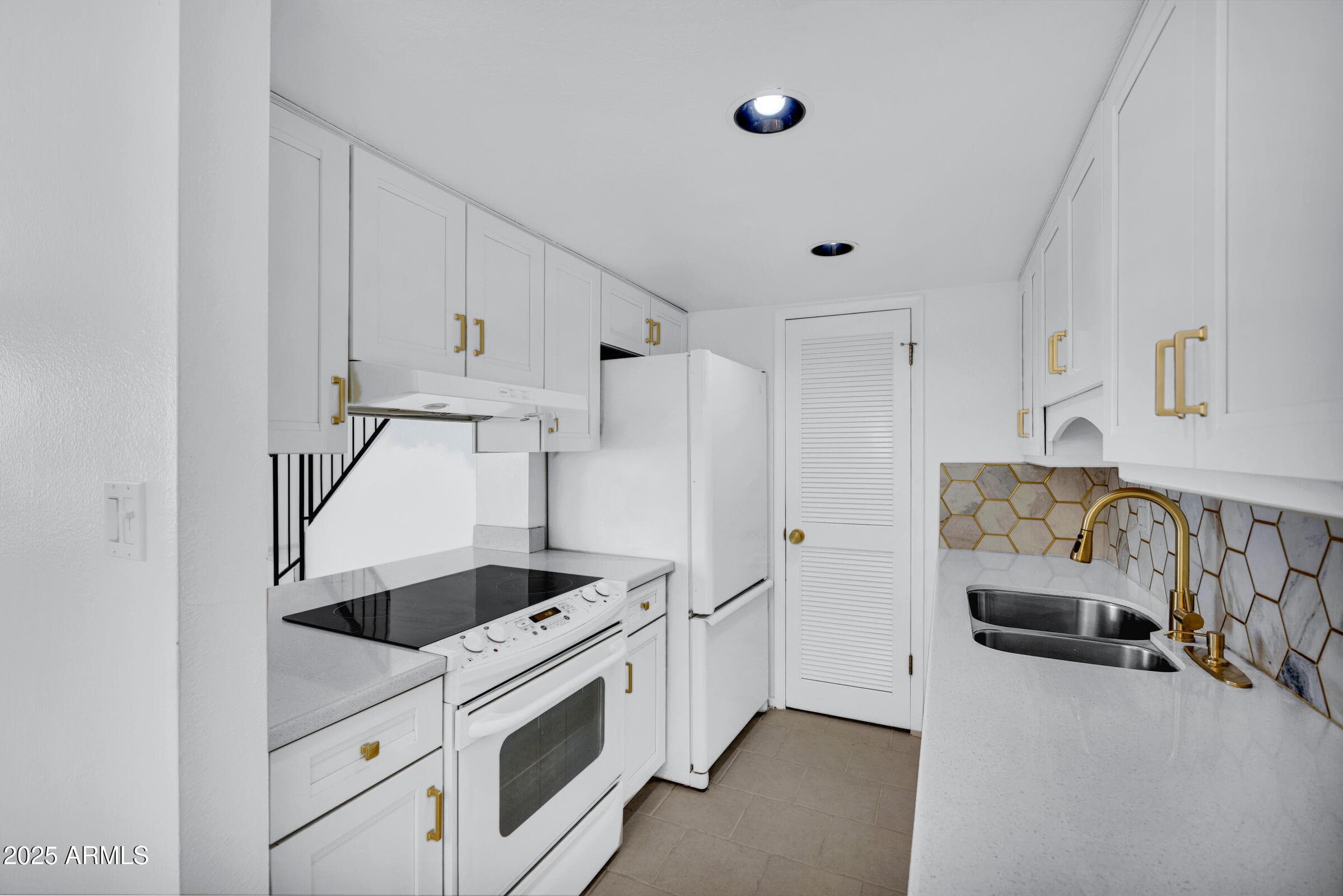 8017 E GLENROSA AVE - See more photos