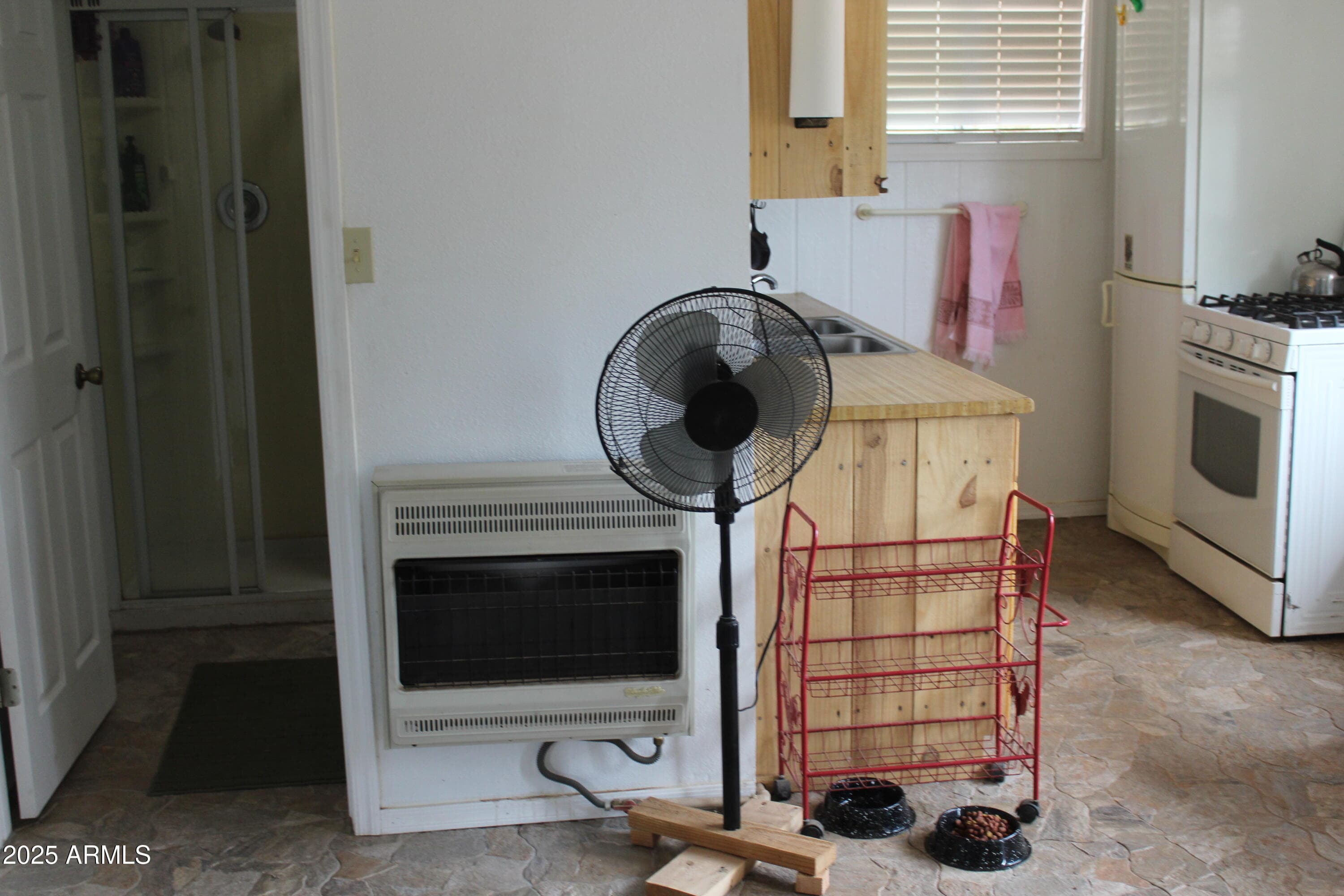 979 ELK RUN RD - Photo 12