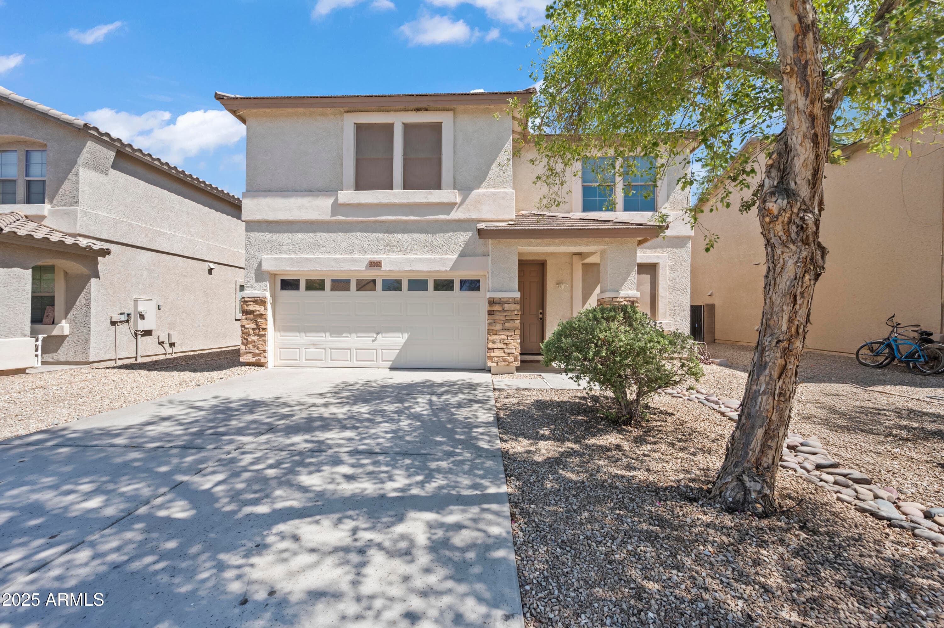 3232 W Saint Anne Ave — photo 1