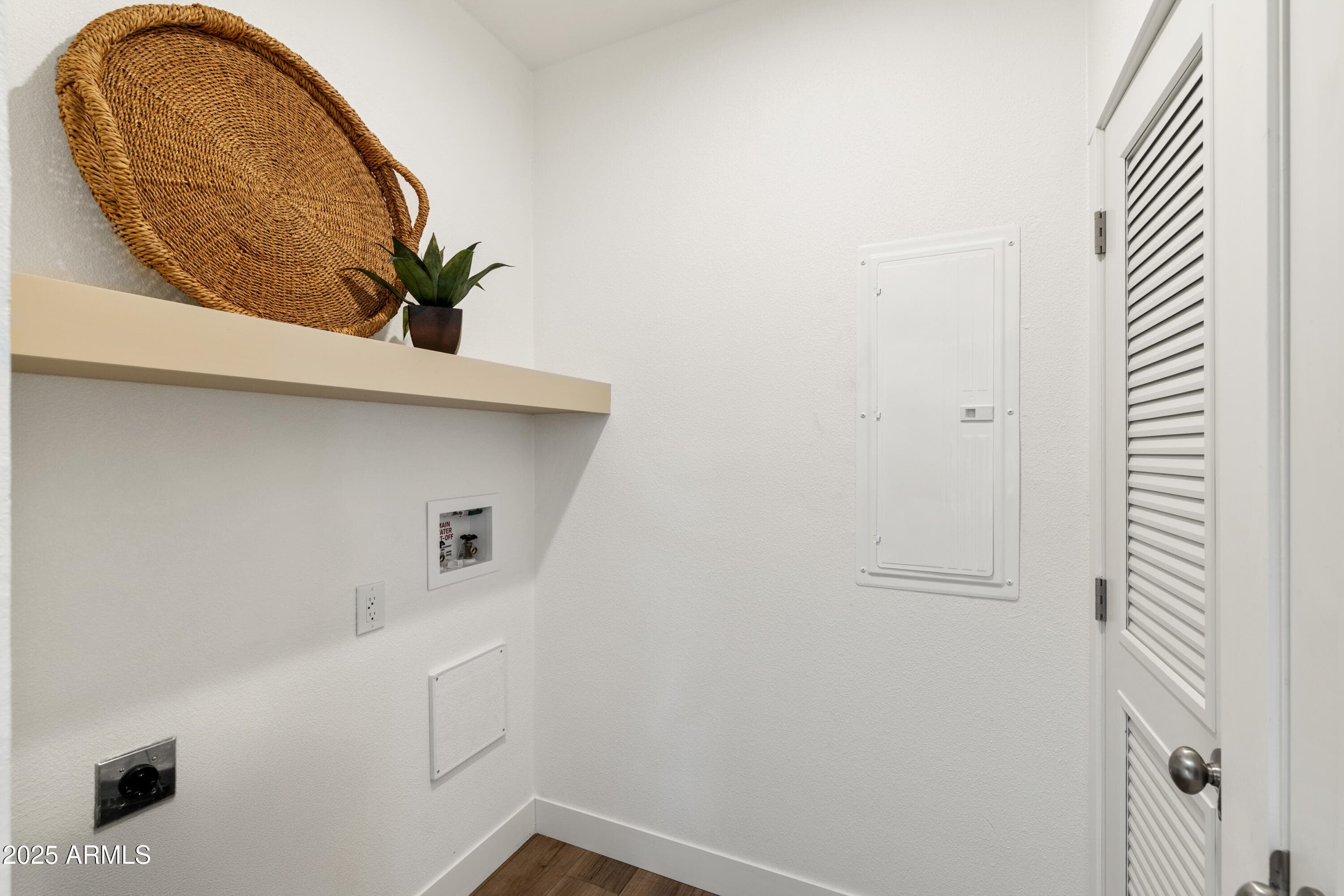 45 W Hawaii Rd — photo 18