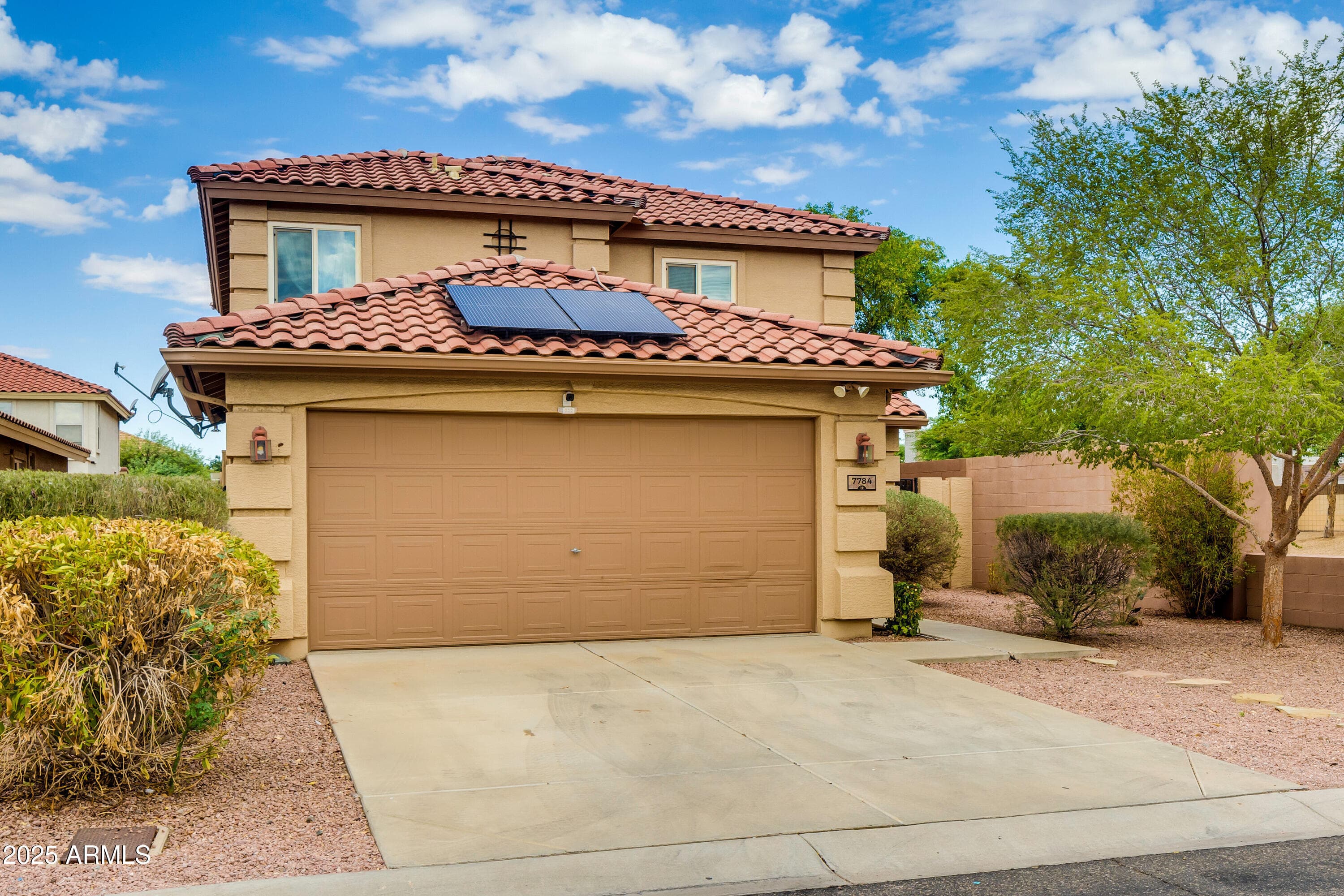 7784 N 56th Dr — photo 2