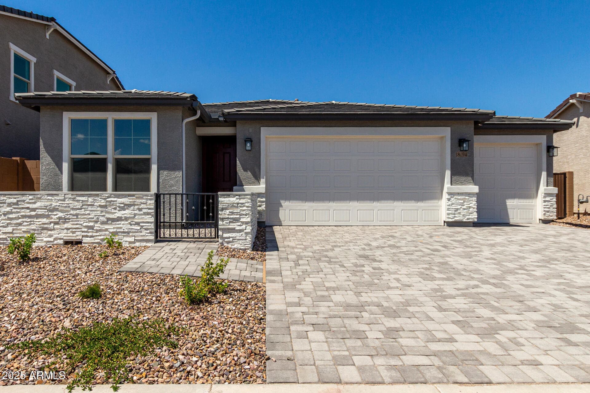 18194 W Elizabeth Ave — photo 1