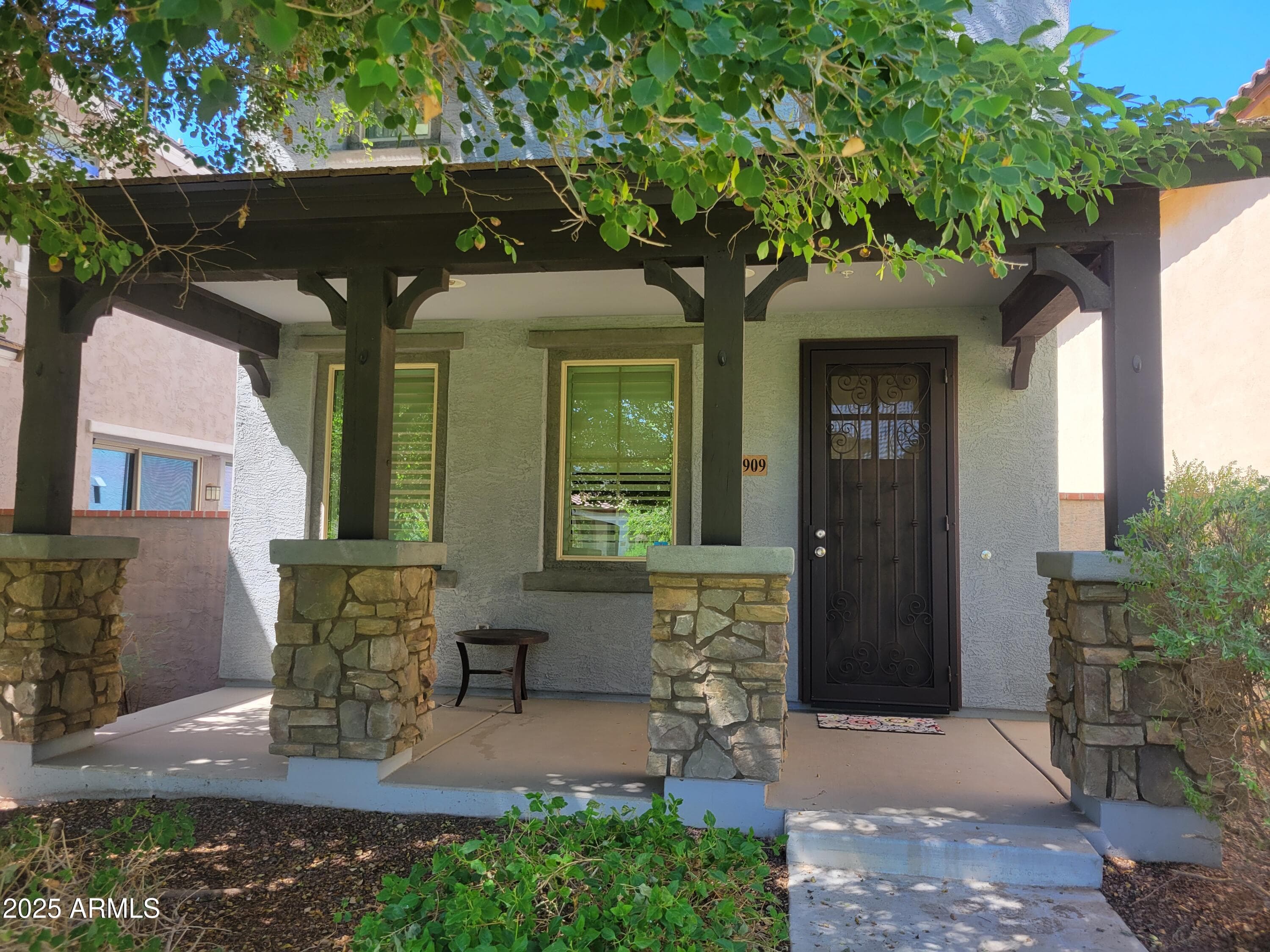 20909 W Maiden Ln — photo 2